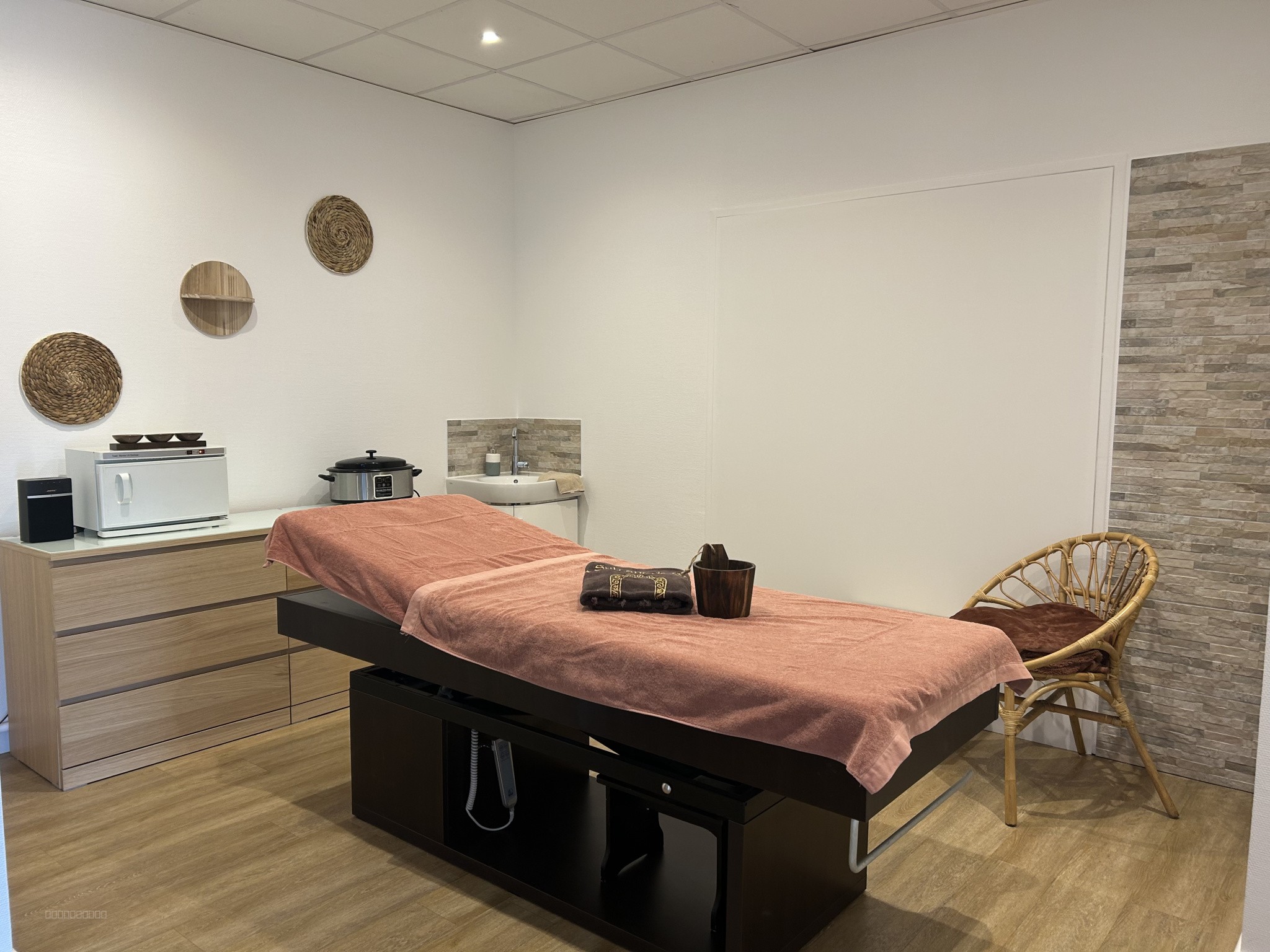 Fonds de commerce   Cabinet d’esthétique & Spa bébé   Jonchery-sur-Vesle — photo 4