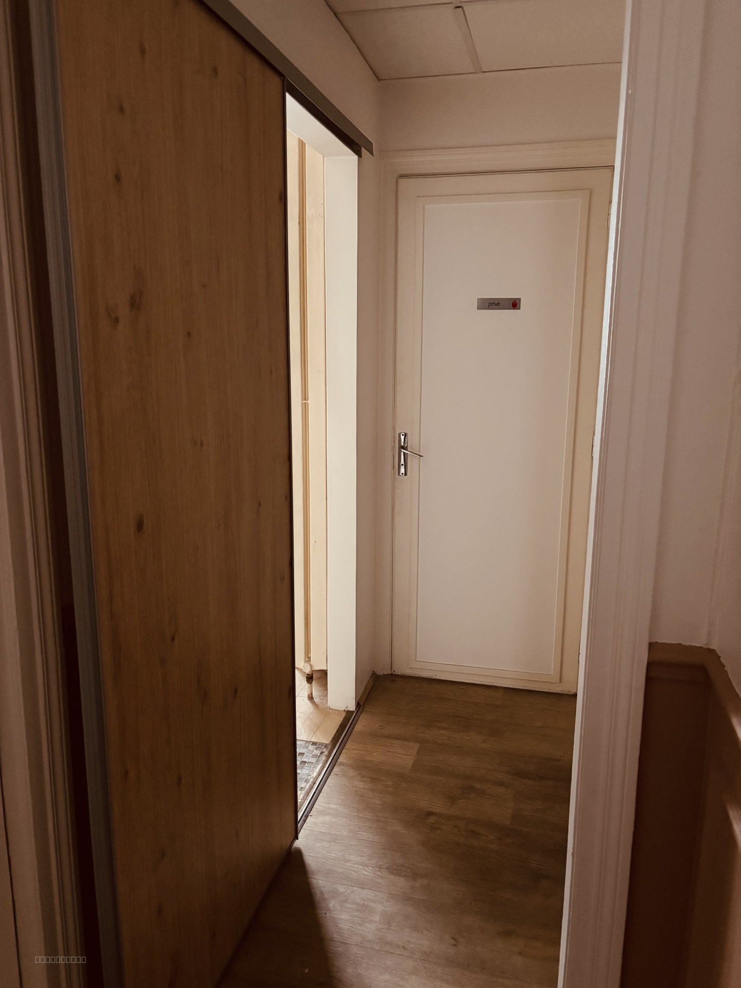 Immeuble de 268m2 3 appartements et 1 local commercial — photo 8