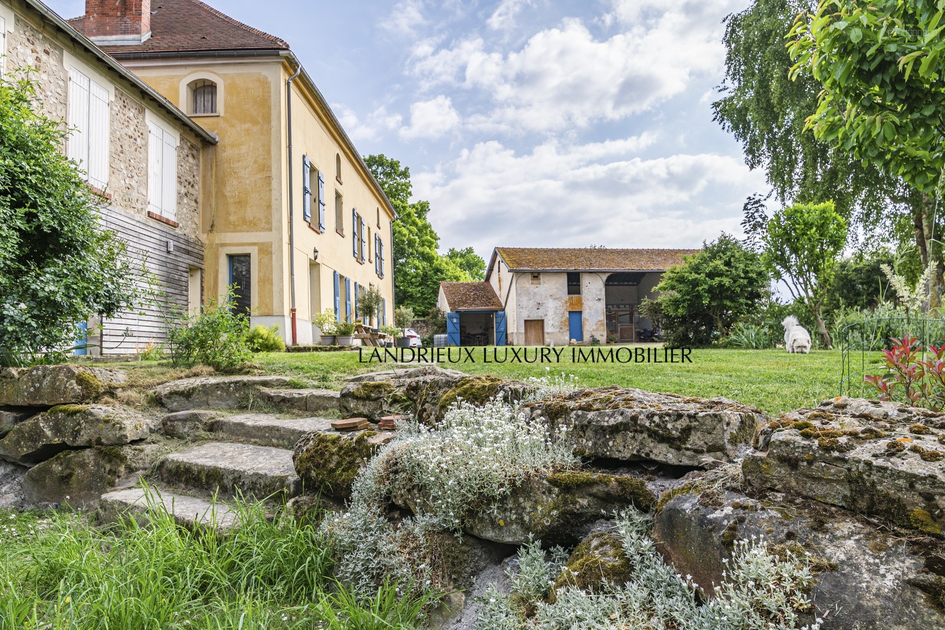 Propriété de charme 330m2 avec dépendances et potentiel exceptionnel — photo 7