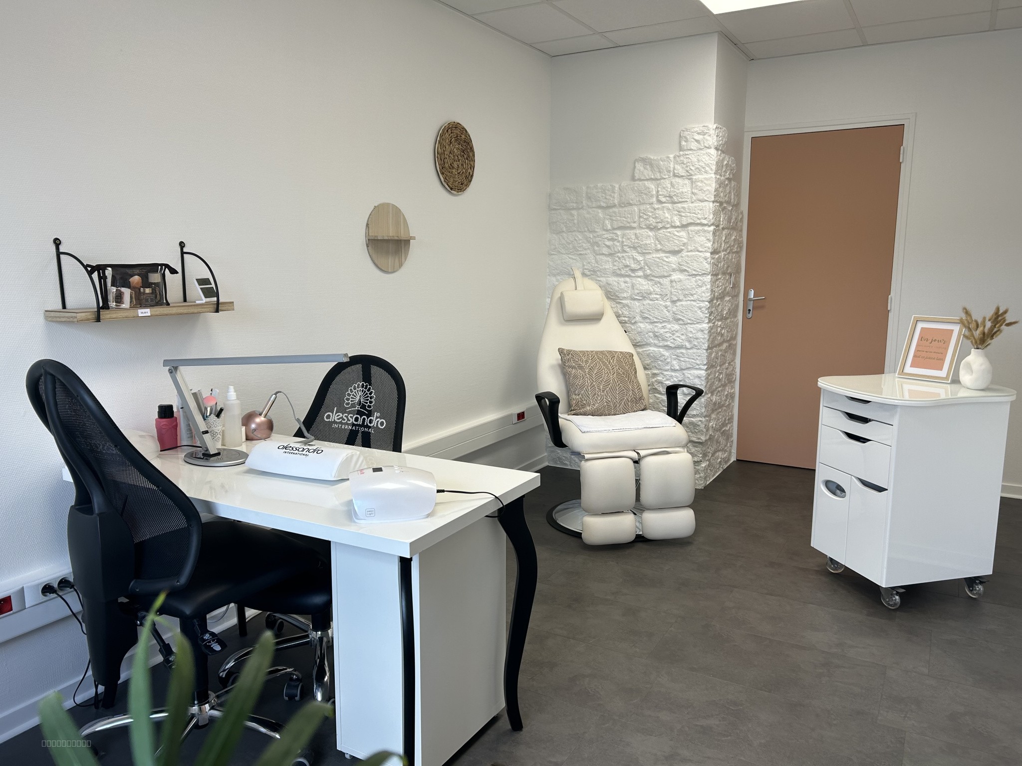 Fonds de commerce   Cabinet d’esthétique & Spa bébé   Jonchery-sur-Vesle — photo 10