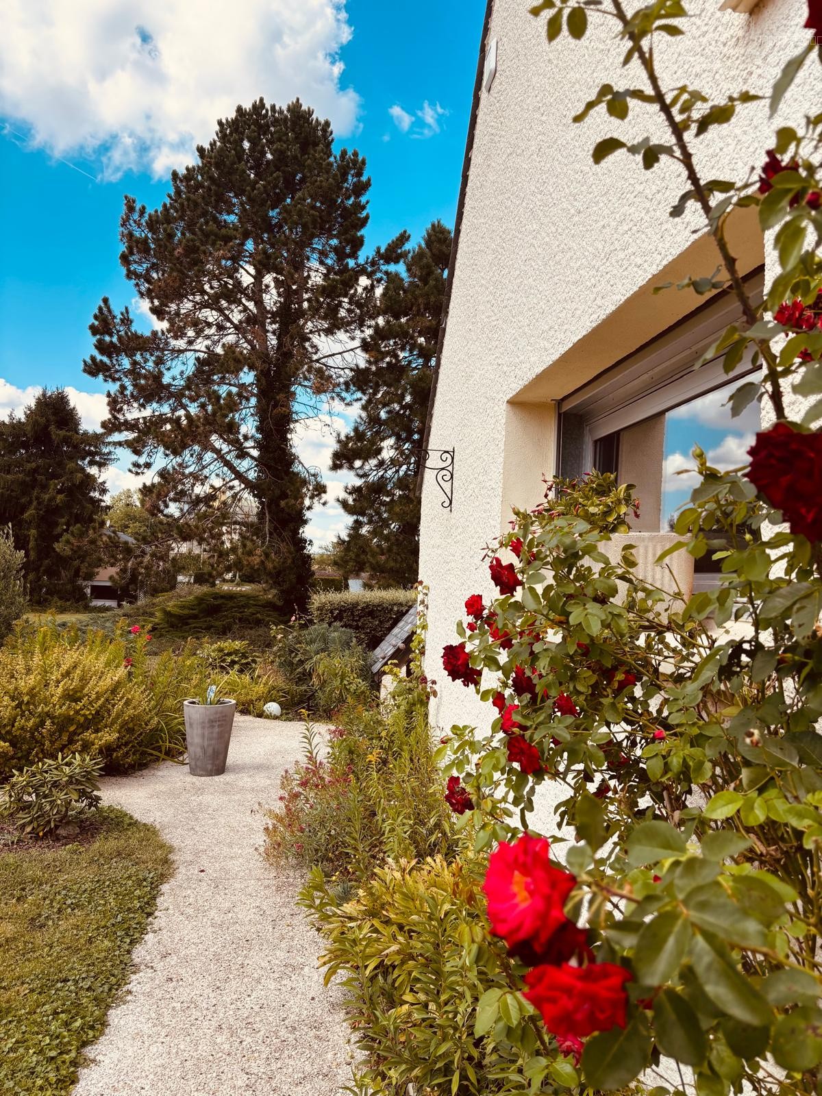 Maison de 300 m2 située à FISMES. — photo 9