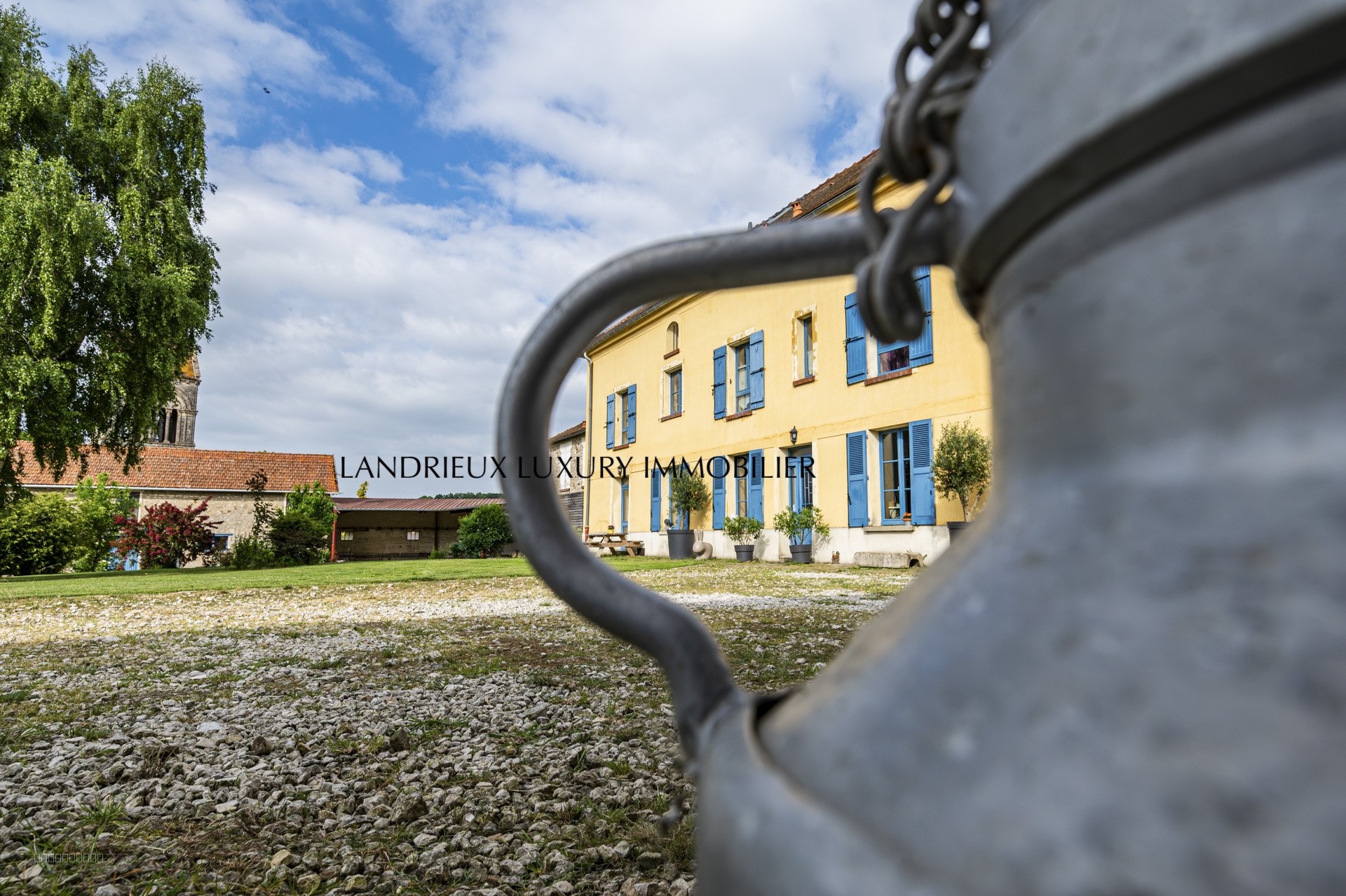 Propriété de charme 330m2 avec dépendances et potentiel exceptionnel — photo 6