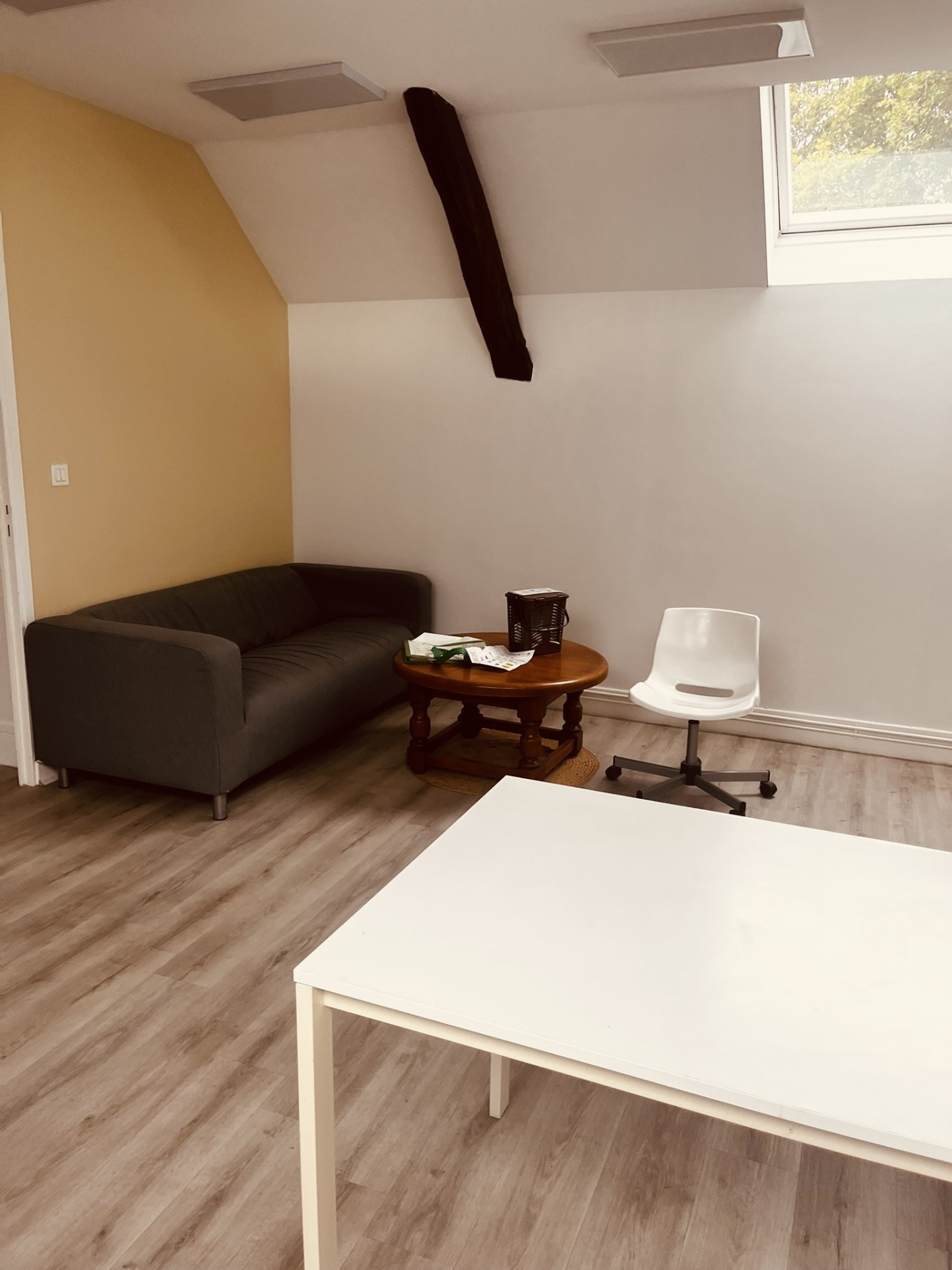 Immeuble de 268m2 3 appartements et 1 local commercial — photo 2
