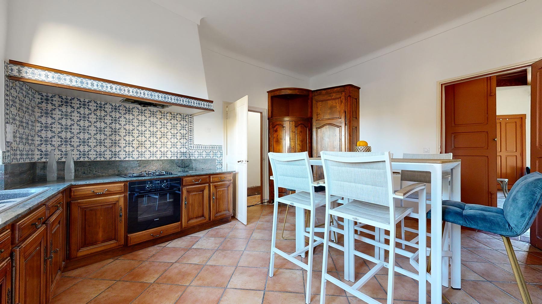 Uzès - Maison Bourgeoise de 217 m2 avec jardin — photo 18