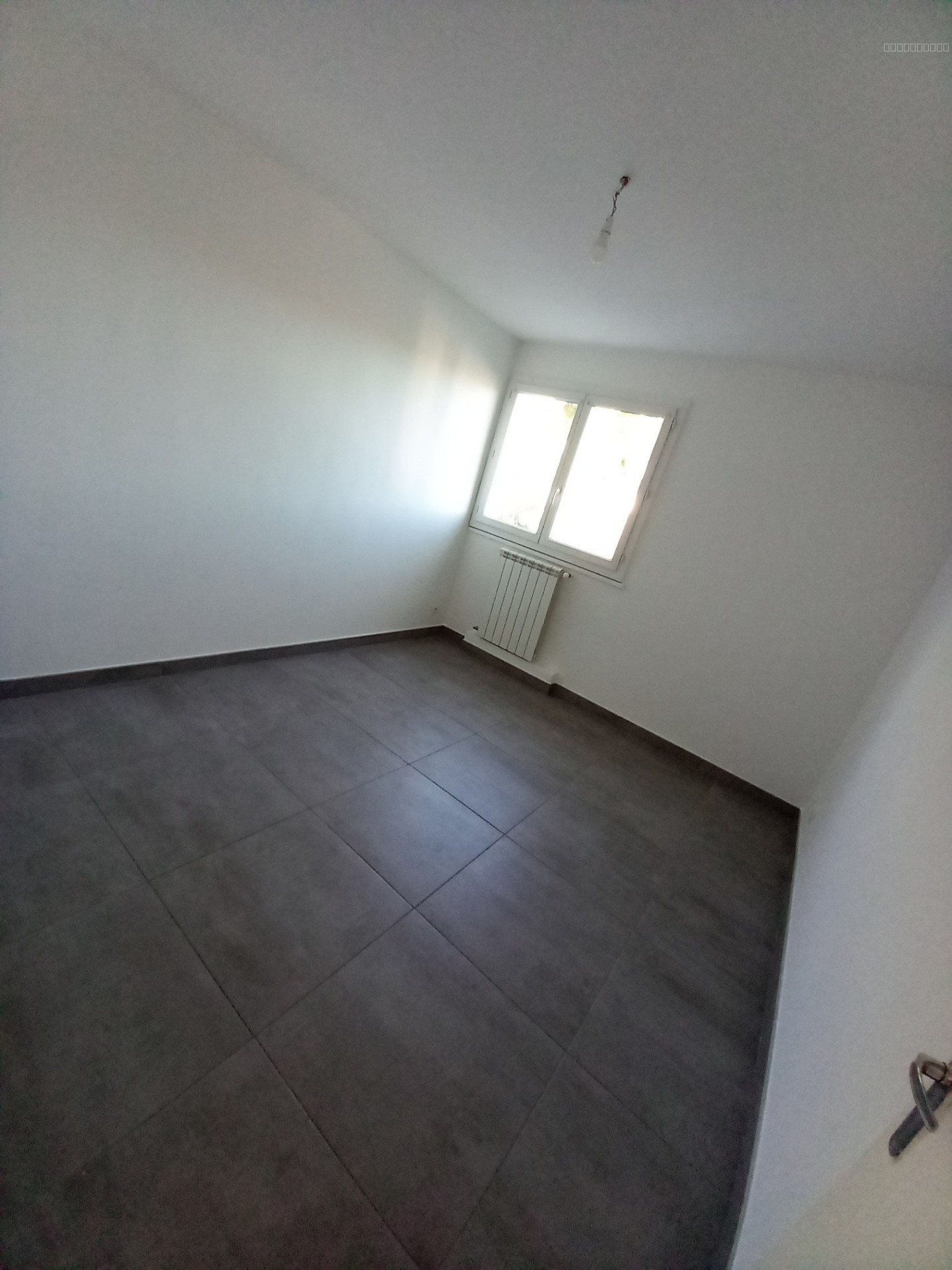 SUPERBE APPARTEMENT P3 RESIDENCE FERMEE ET SECURISEE — photo 7