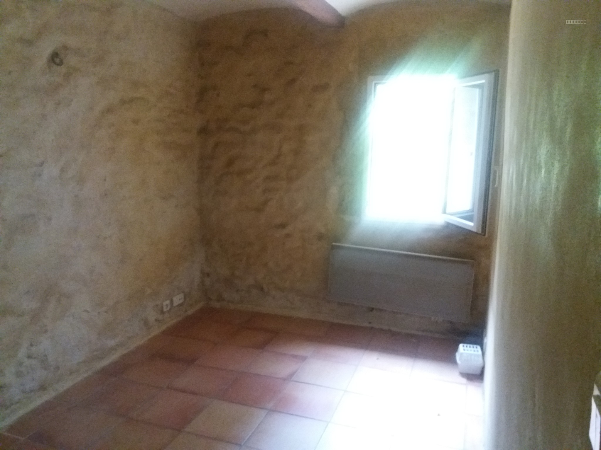 APPARTEMENT DE TYPE P3 AIGUES-VIVES — photo 7