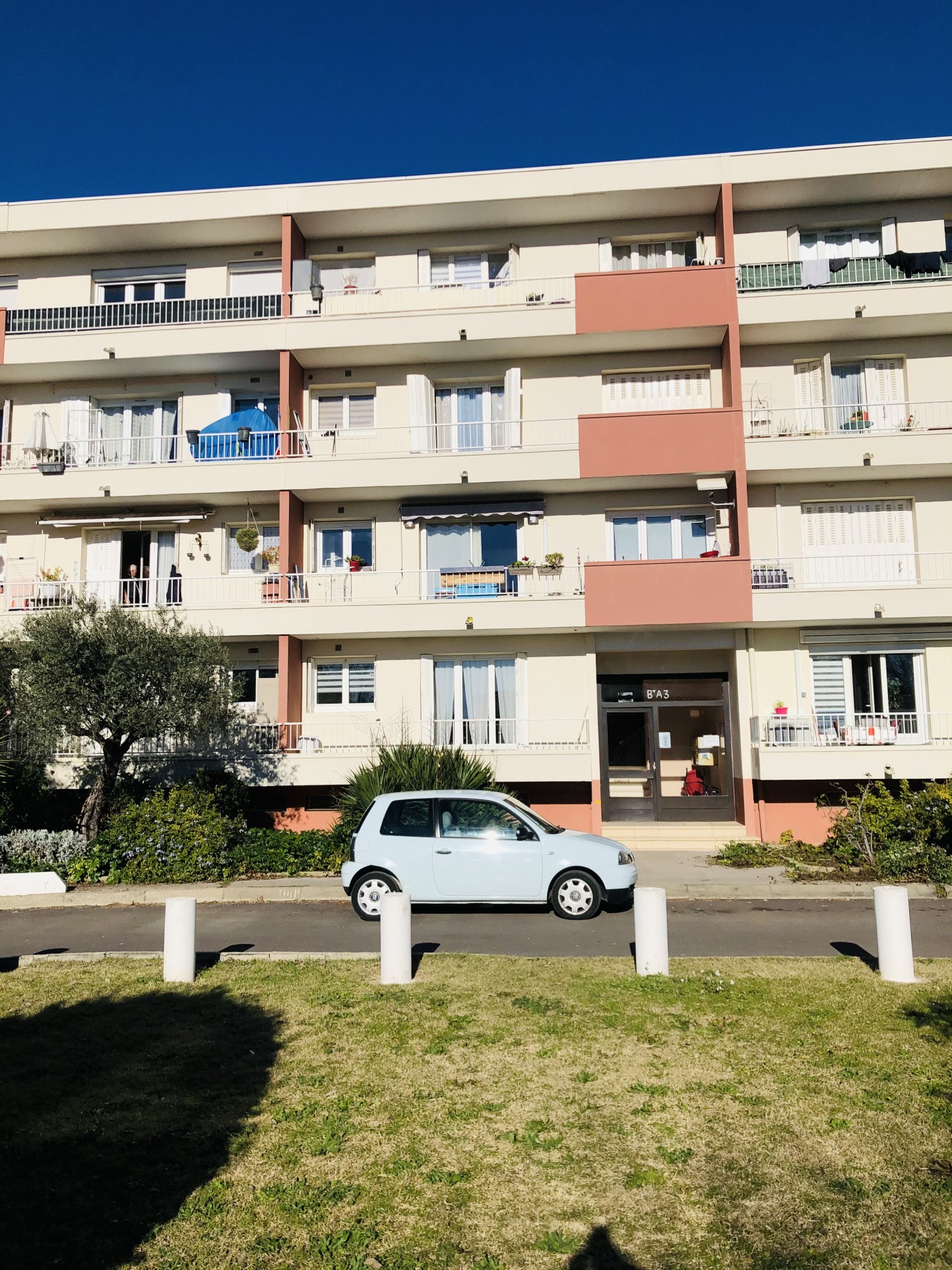 Nombreux parkings communs — photo 5