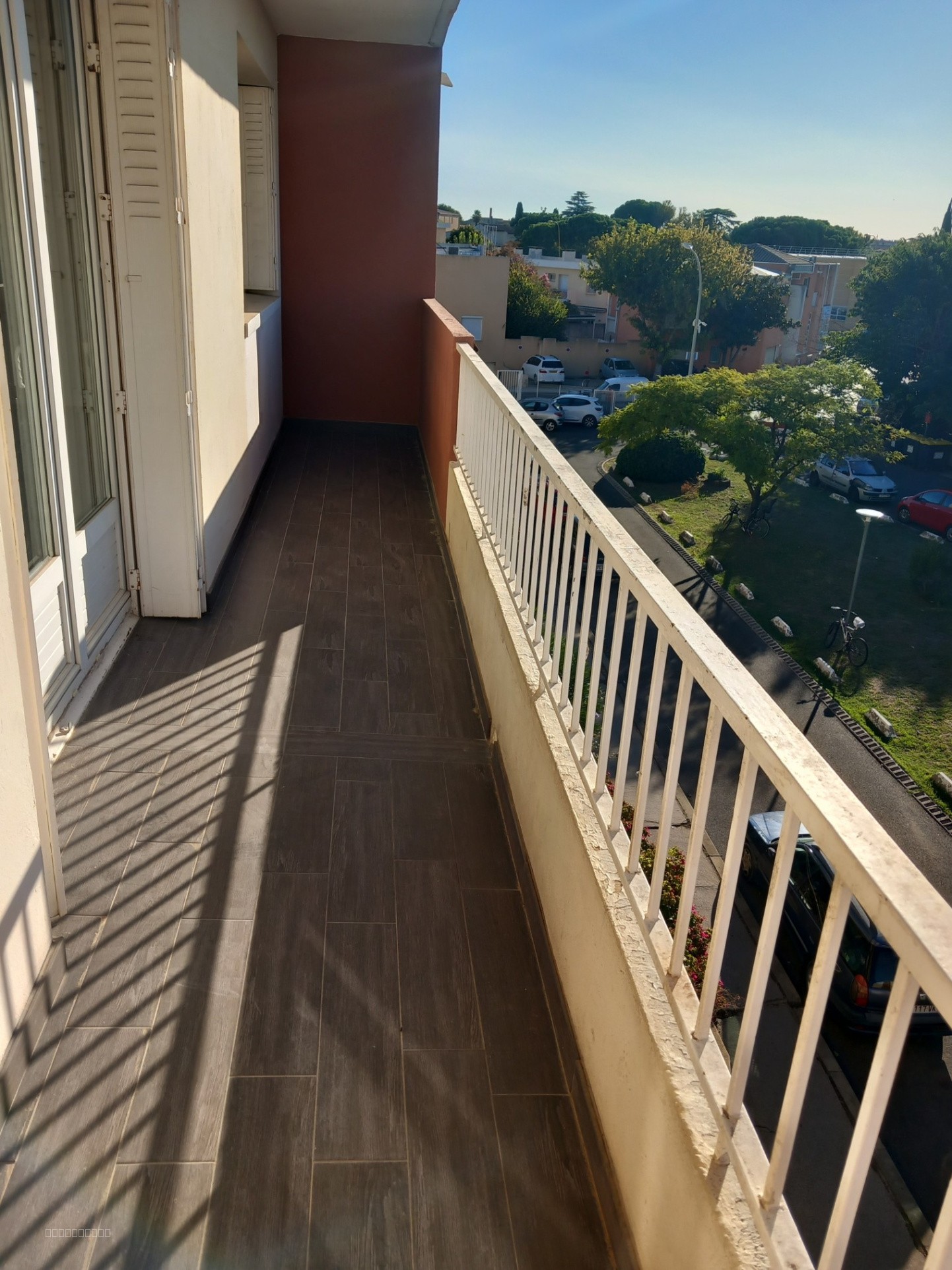 SUPERBE APPARTEMENT P3 RESIDENCE FERMEE ET SECURISEE — photo 12