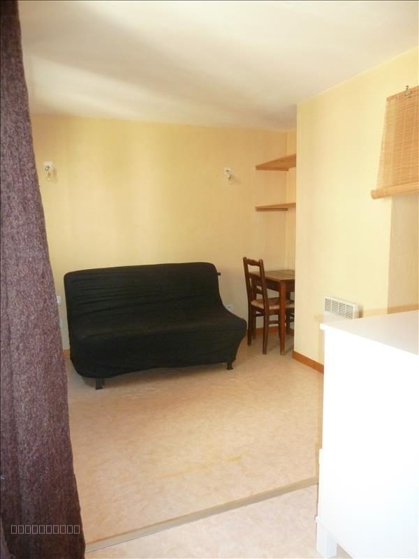 CHAMBERY, hyper centre T1 en duplex — photo 4