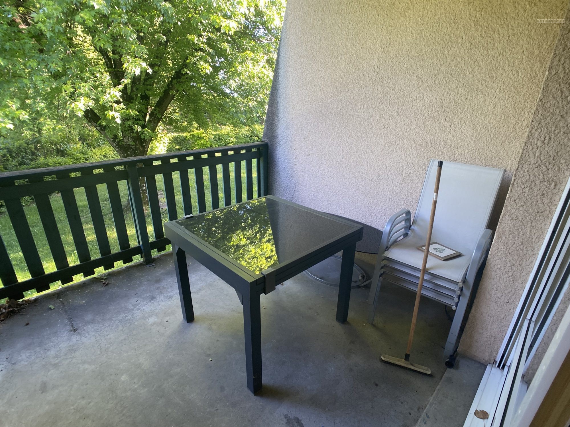 CHAMBERY, Studio meublé avec terrasse — photo 3