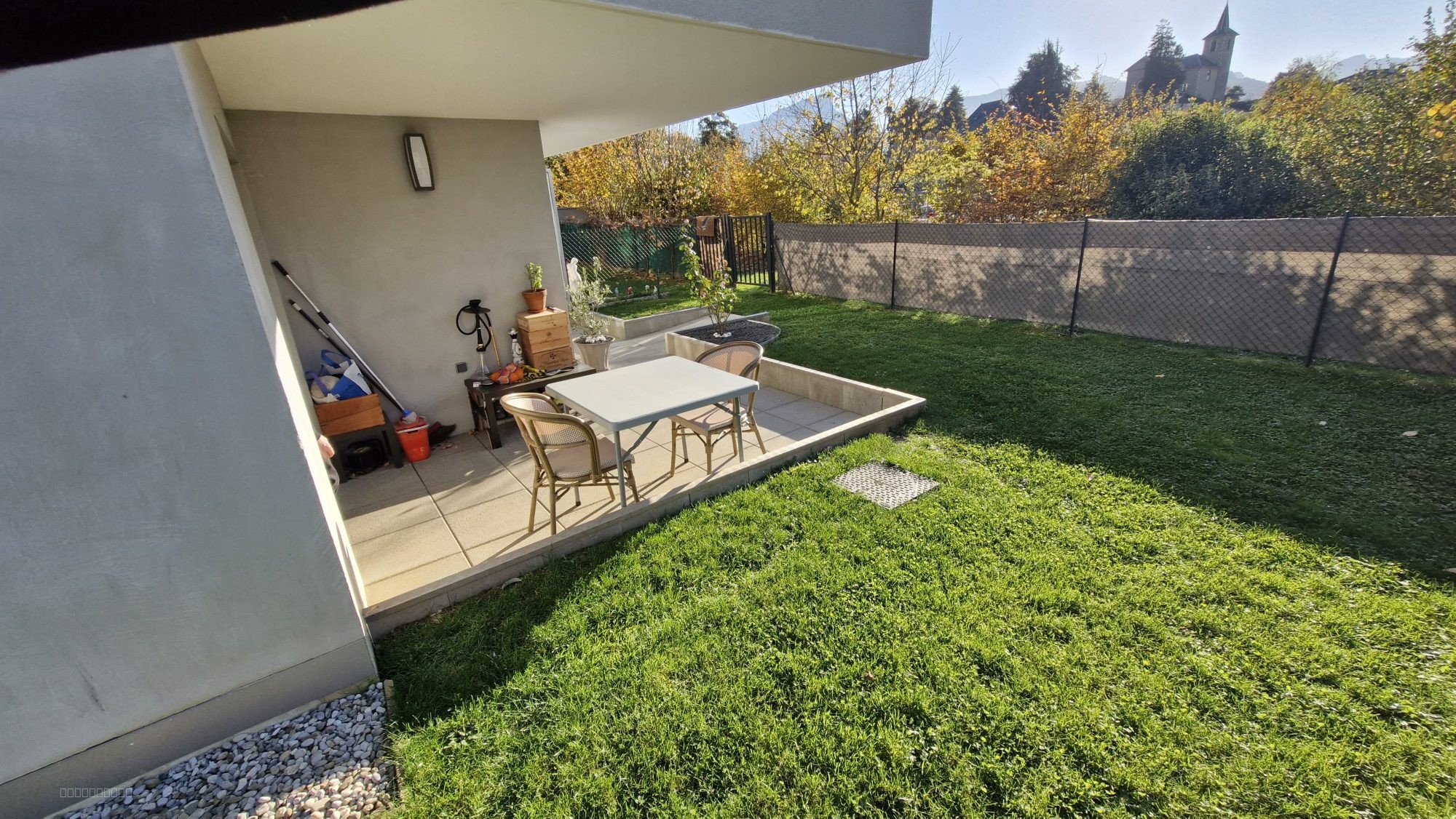 LA RAVOIRE T3 RECENT AVEC JARDIN — photo 2