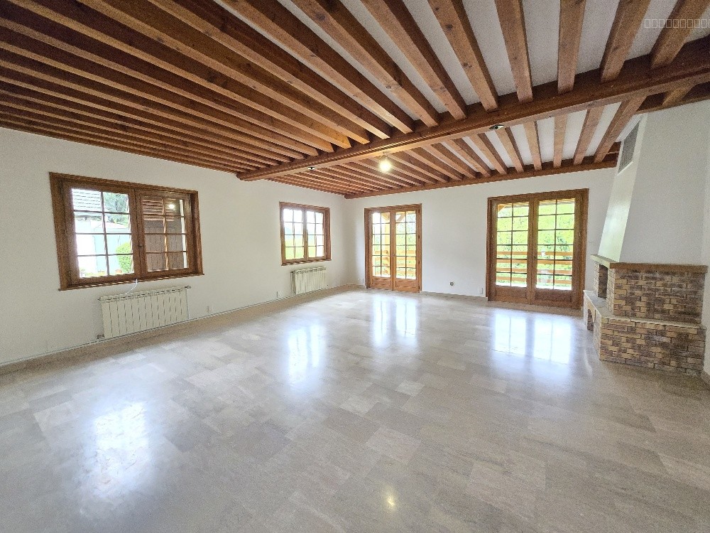 Grande Villa de type Familiale 212.38 m2 hab. sur Terrain de 1950 m2 clos, végétalisé 69340 FRANCHEVILLE — photo 3