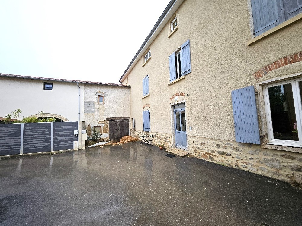 Grand studio de 33.84 m2 hab. 69630 Chaponost — photo 2