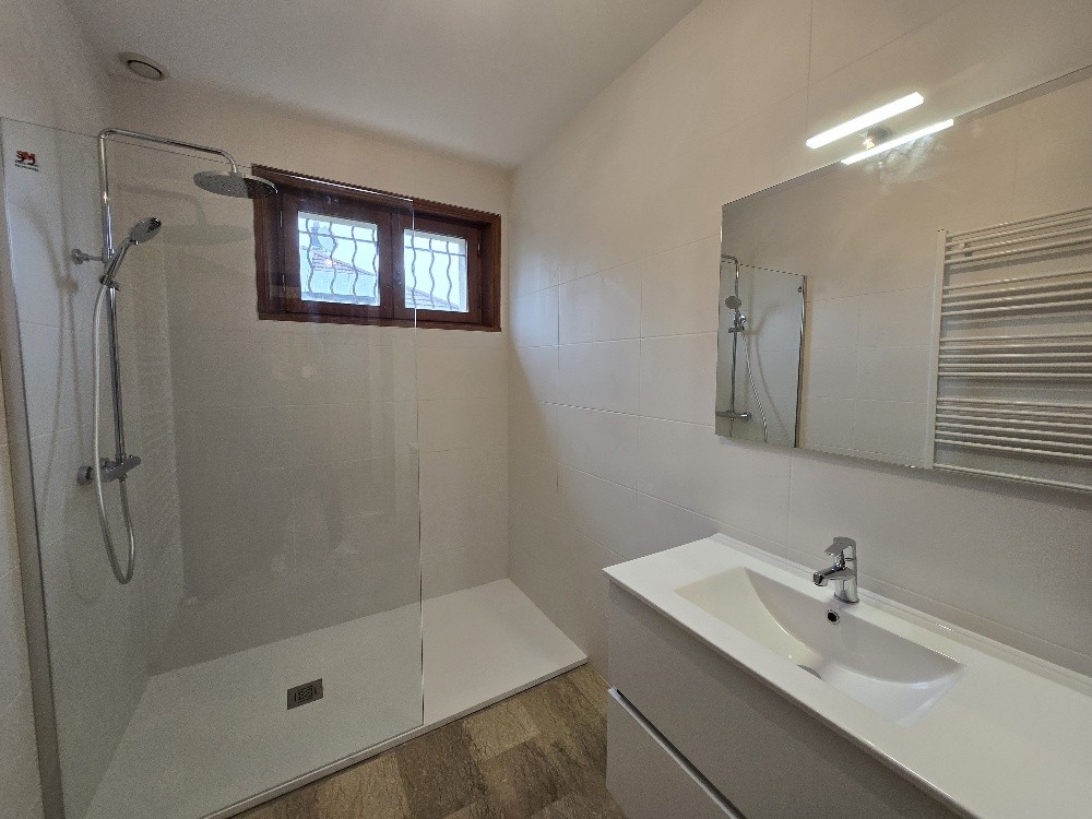 Grande Villa de type Familiale 212.38 m2 hab. sur Terrain de 1950 m2 clos, végétalisé 69340 FRANCHEVILLE — photo 19