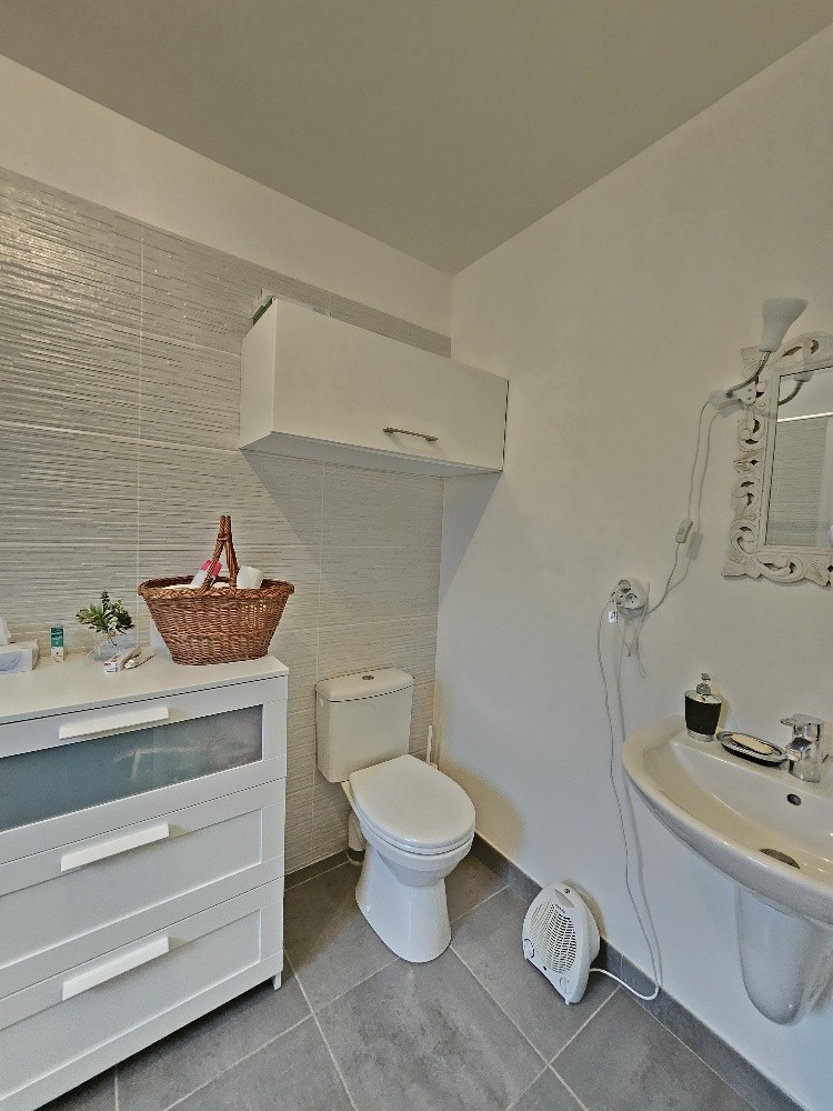 Villa jumelée récente 6 pièces à Brindas — photo 12