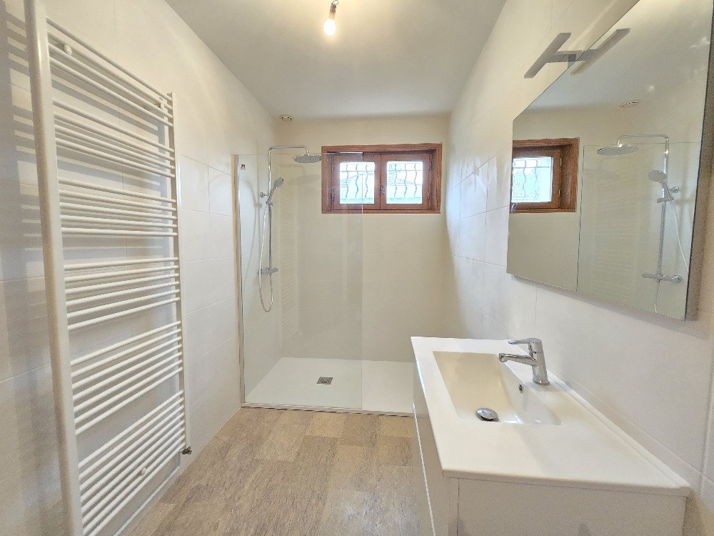 Grande Villa de type Familiale 212.38 m2 hab. sur Terrain de 1950 m2 clos, végétalisé 69340 FRANCHEVILLE — photo 18