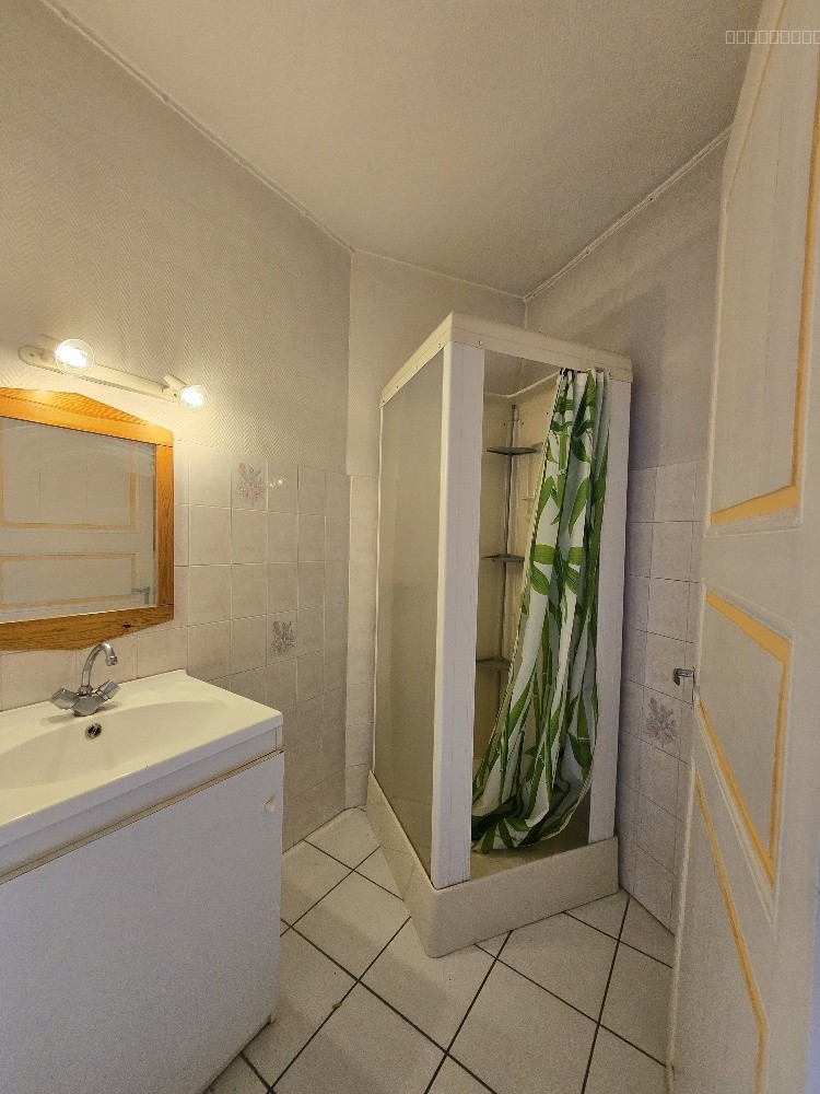 Maison de village en triplex de Type 5 de 122.57 m2 habitables. 69390 VERNAISON — photo 13