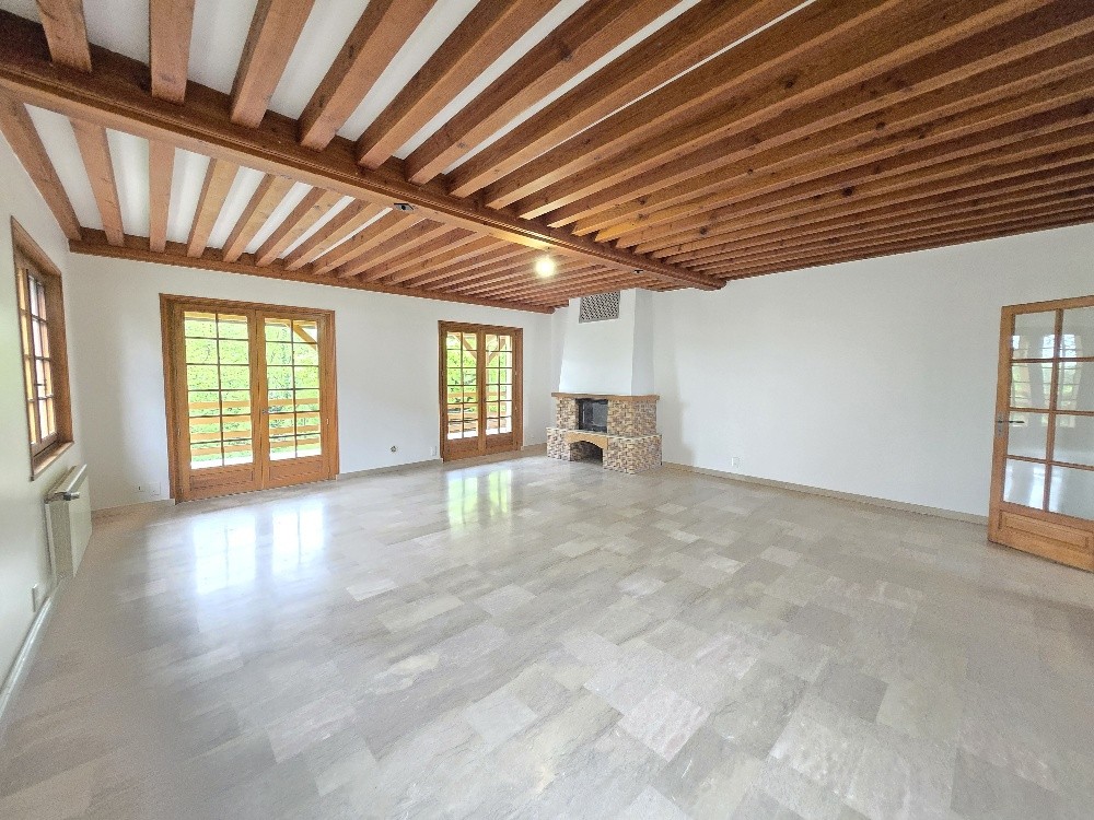 Grande Villa de type Familiale 212.38 m2 hab. sur Terrain de 1950 m2 clos, végétalisé 69340 FRANCHEVILLE — photo 4