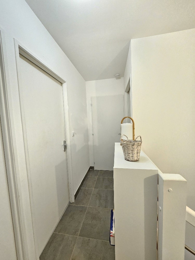 Villa jumelée récente 6 pièces à Brindas — photo 14