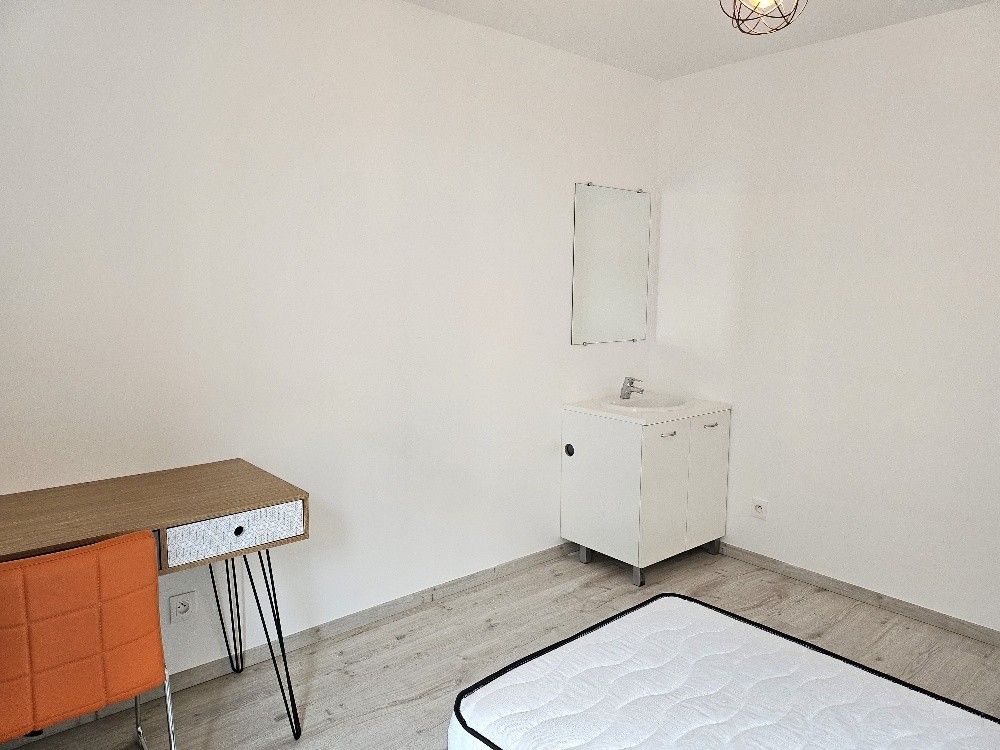 Location 4 Chambres dans Appartement de 73.56 m2 hab. 69800 SAINT PRIEST — photo 16
