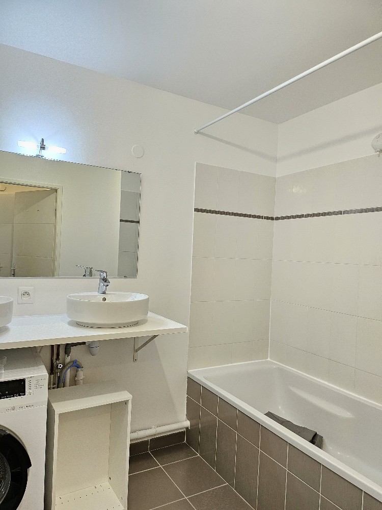 Location 4 Chambres dans Appartement de 73.56 m2 hab. 69800 SAINT PRIEST — photo 20