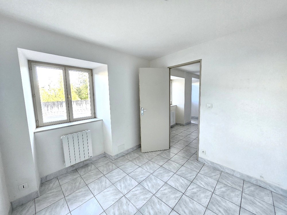 Charmant T2 de 32 m2 hab. 69590 ST SYMPHORIEN SUR COISE — photo 10