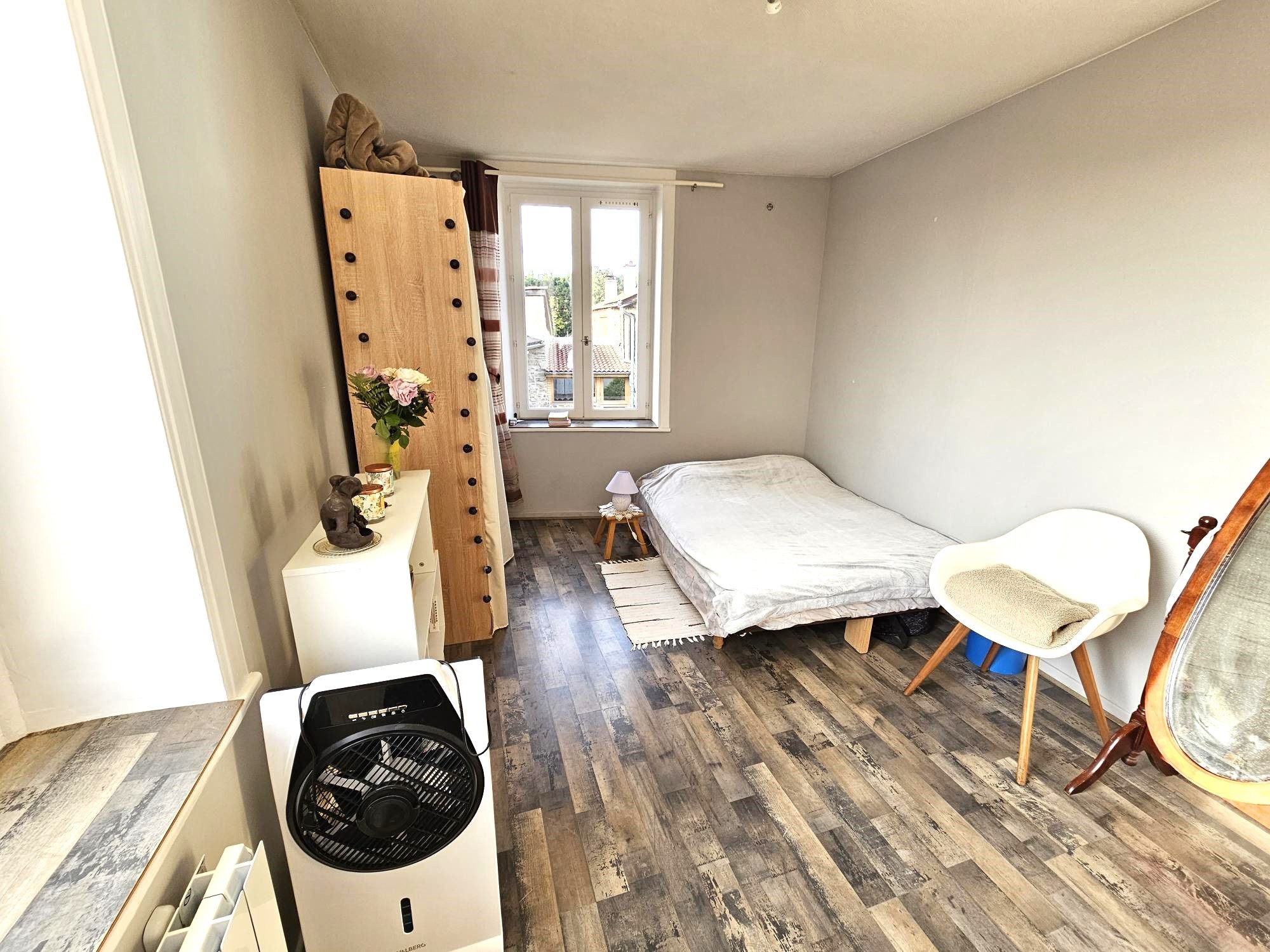 Location T2 de 33 m2 hab. Saint Laurent d'Agny centre — photo 7