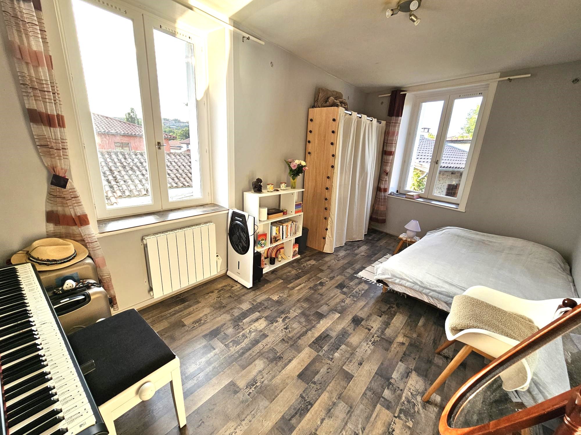 Location T2 de 33 m2 hab. Saint Laurent d'Agny centre — photo 8