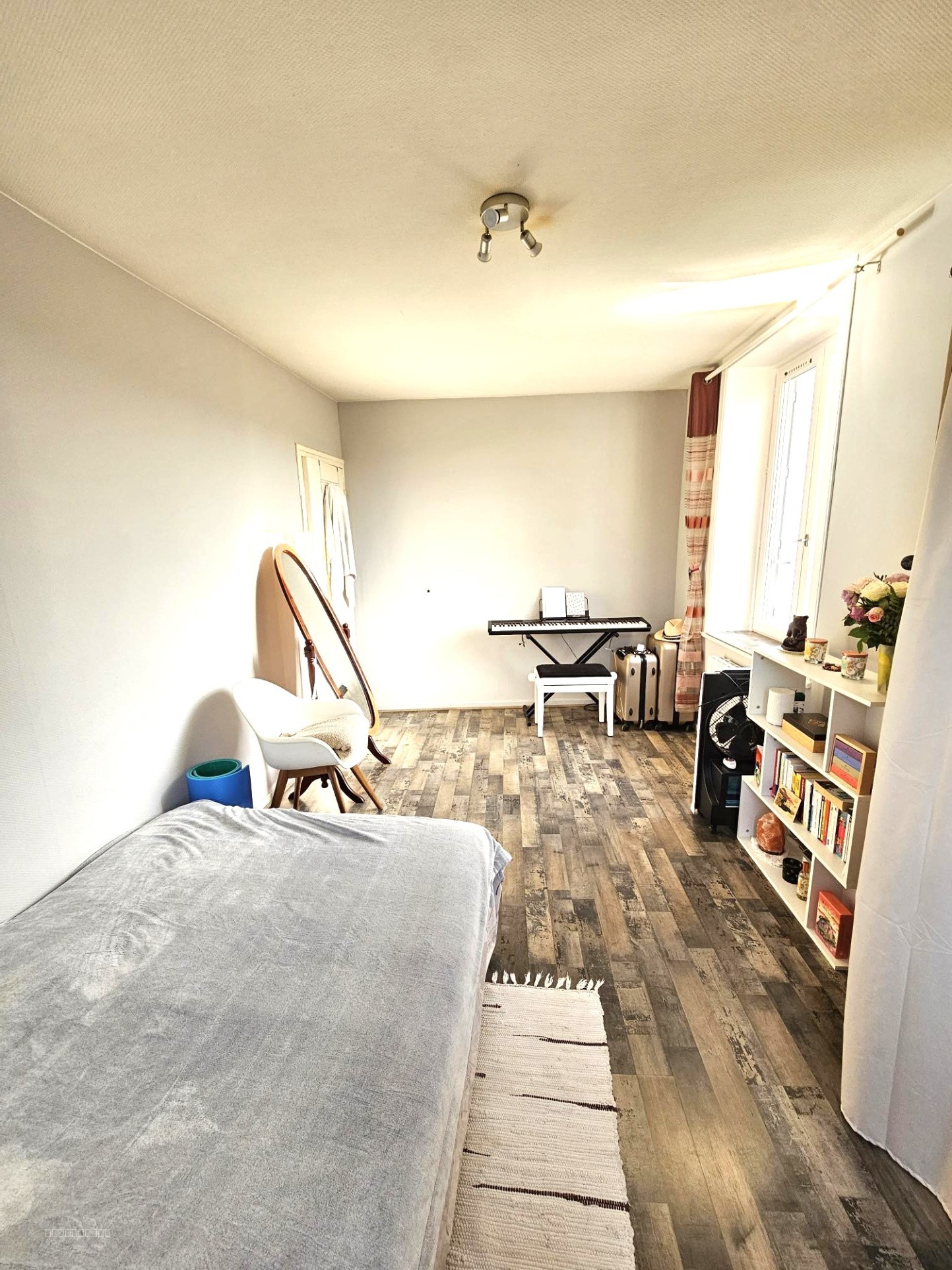 Location T2 de 33 m2 hab. Saint Laurent d'Agny centre — photo 6
