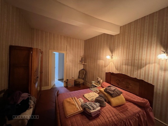 GRANDE MAISON AVEC TERRASSE — photo 12
