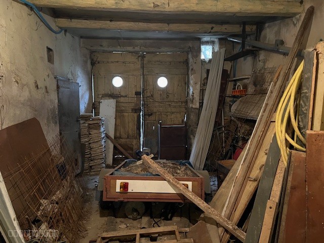 maison de village avec cour et garage — photo 6