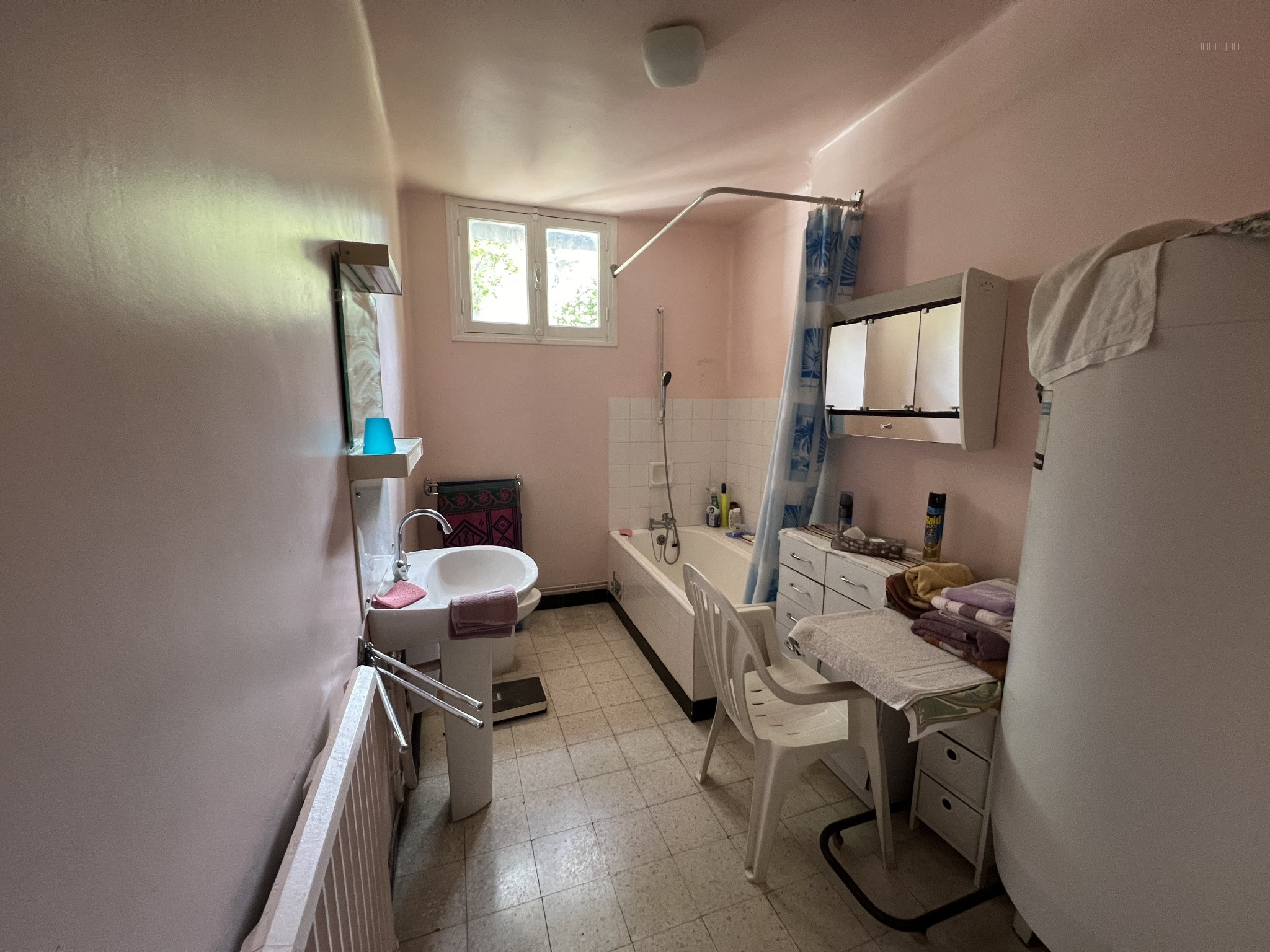maison de village avec cour sans vis a vis et garage — photo 7