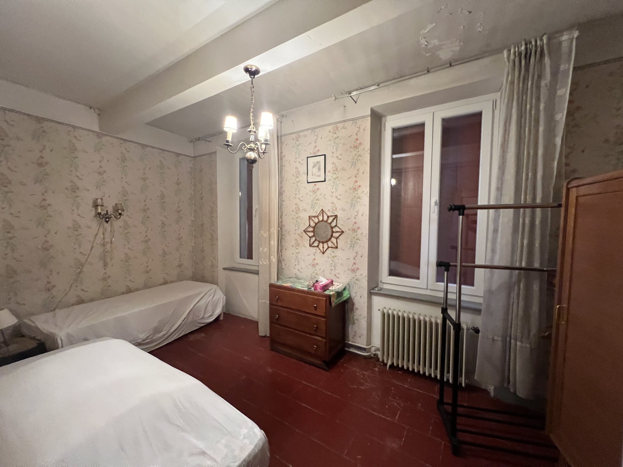 maison de village avec cour sans vis a vis et garage — photo 4