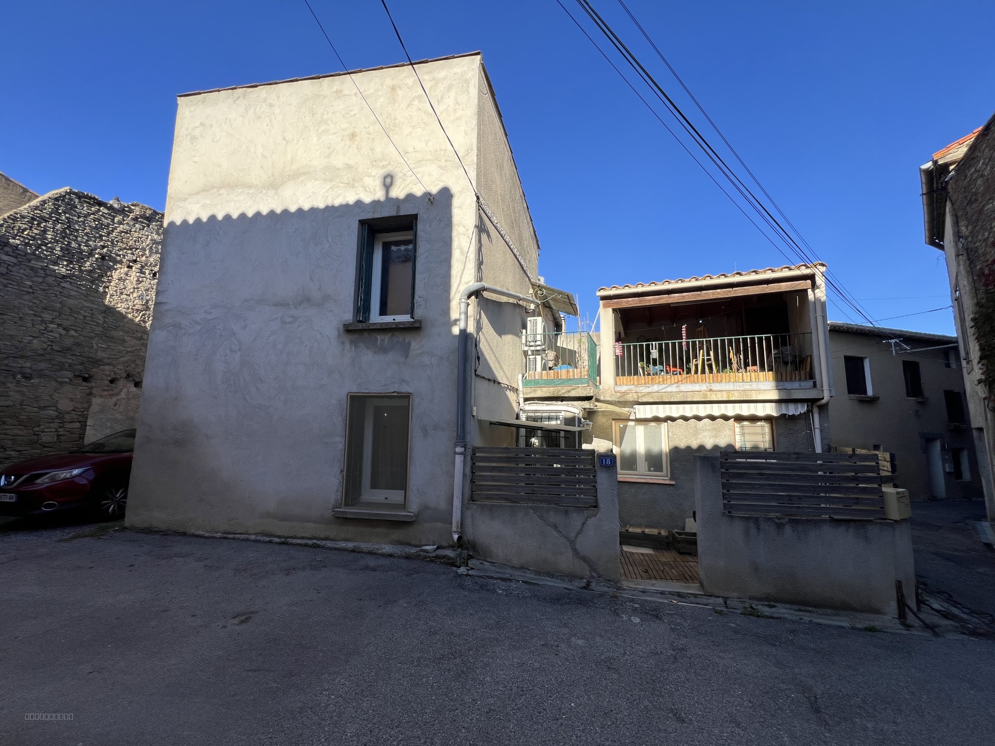 Maison avec cour et terrasse — photo 20