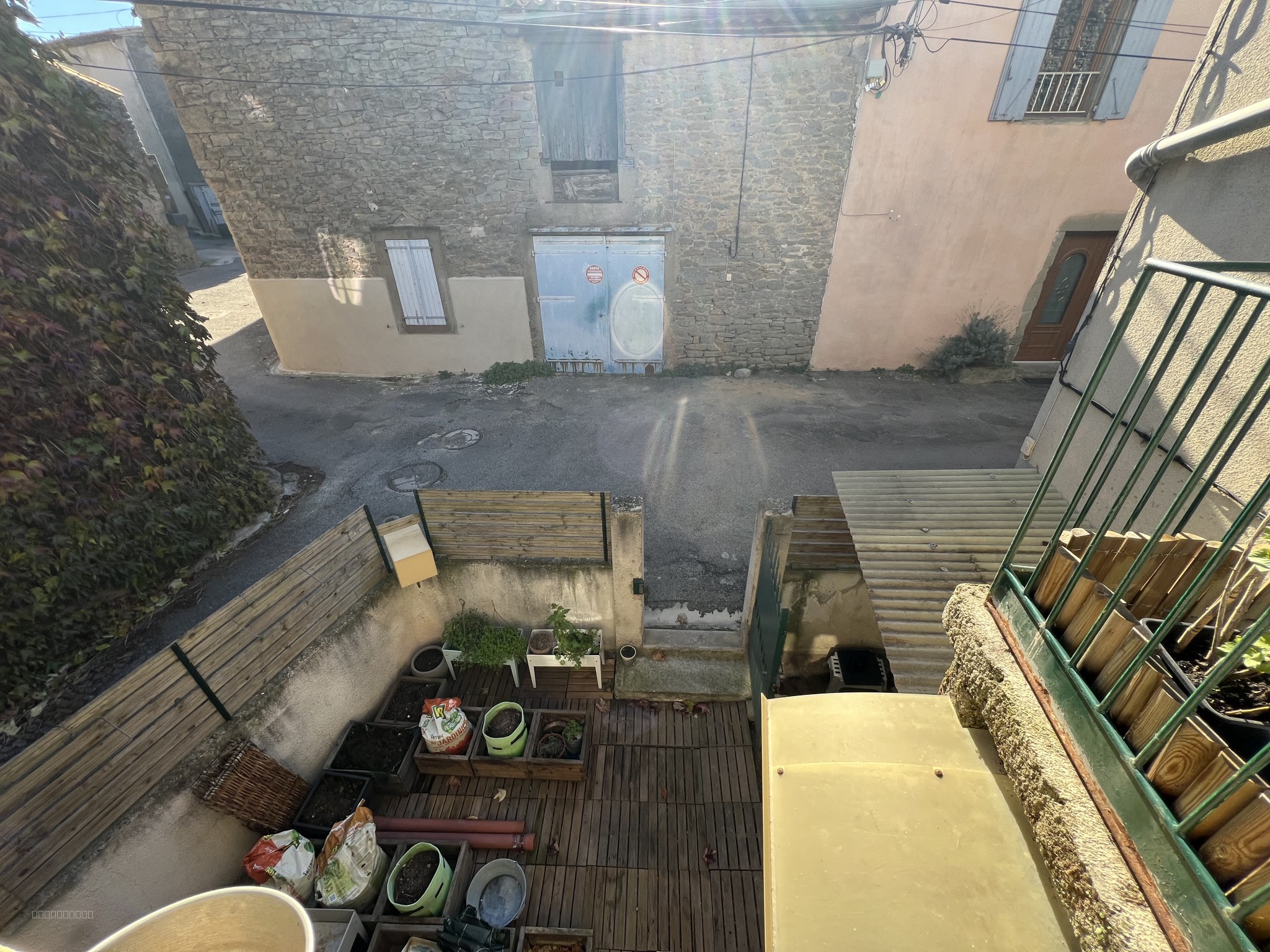 Maison avec cour et terrasse — photo 10