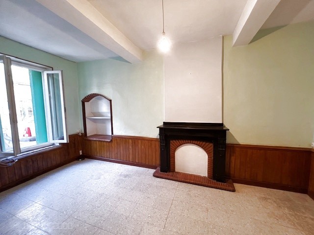 Maison avec cour et terrasse — photo 2