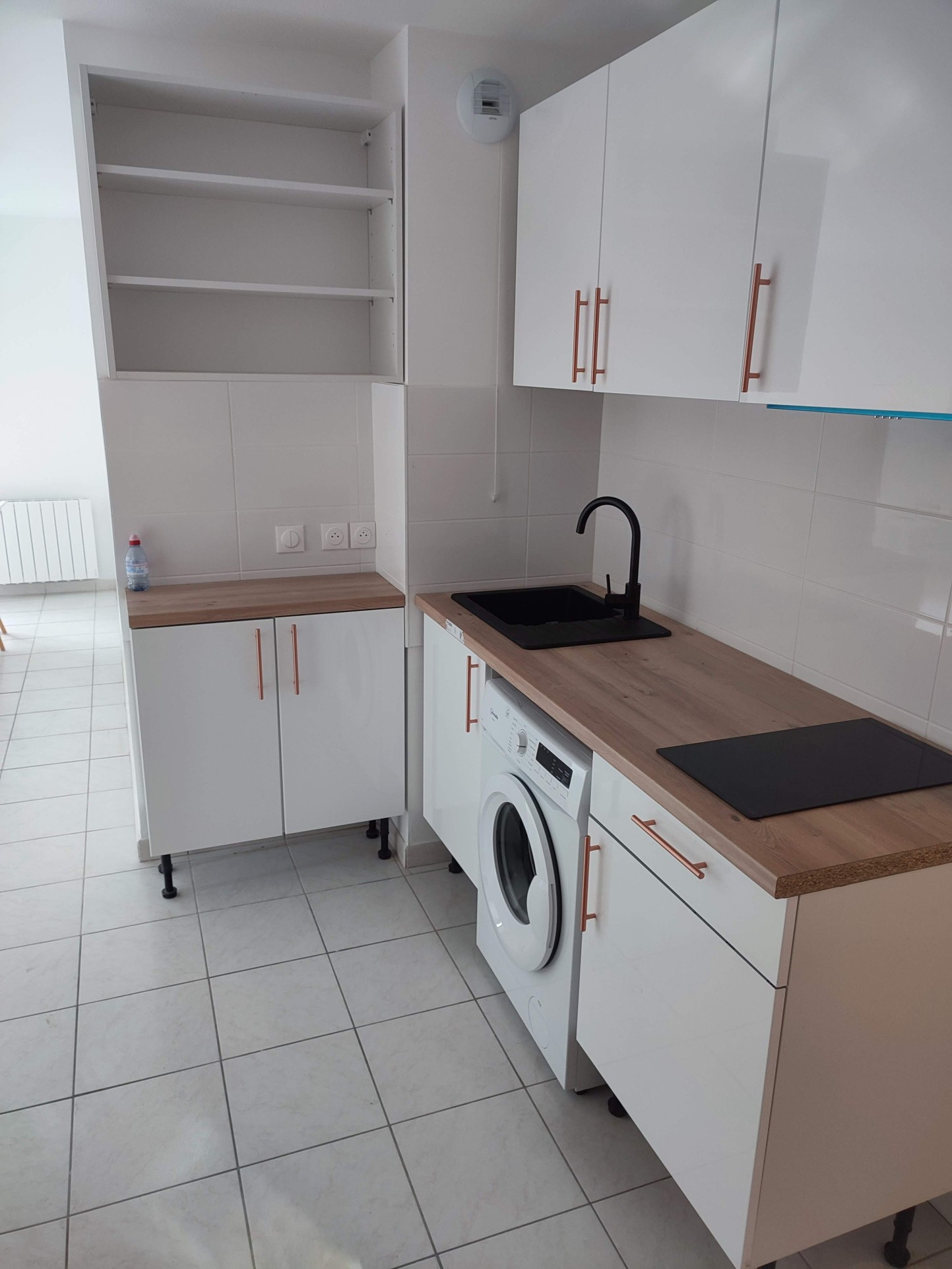 Appartement 2 pièces meublé - 46,78m2 - Saint-Foy-Les-Lyon — photo 2