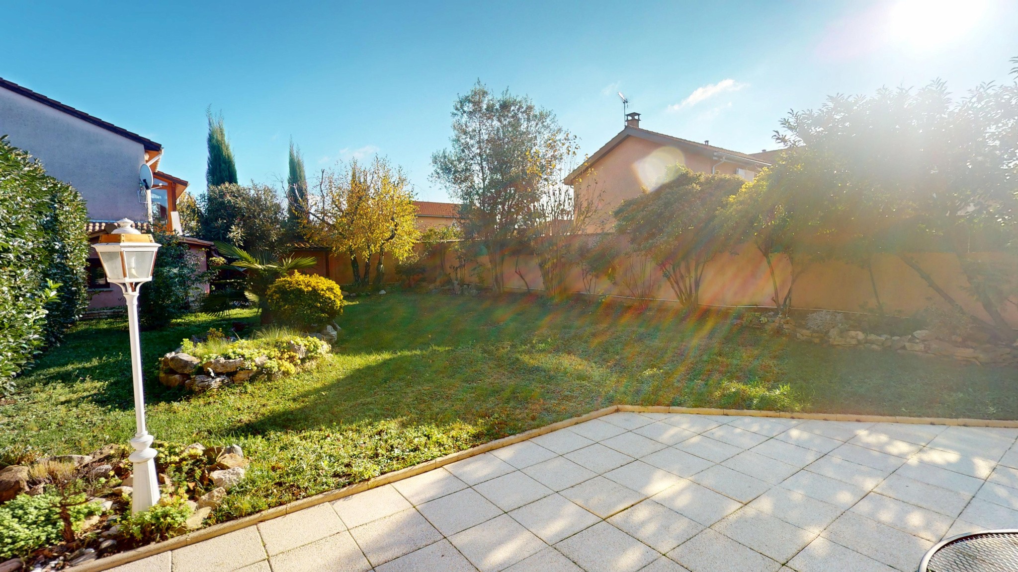Maison avec jardin - Vénissieux — photo 4