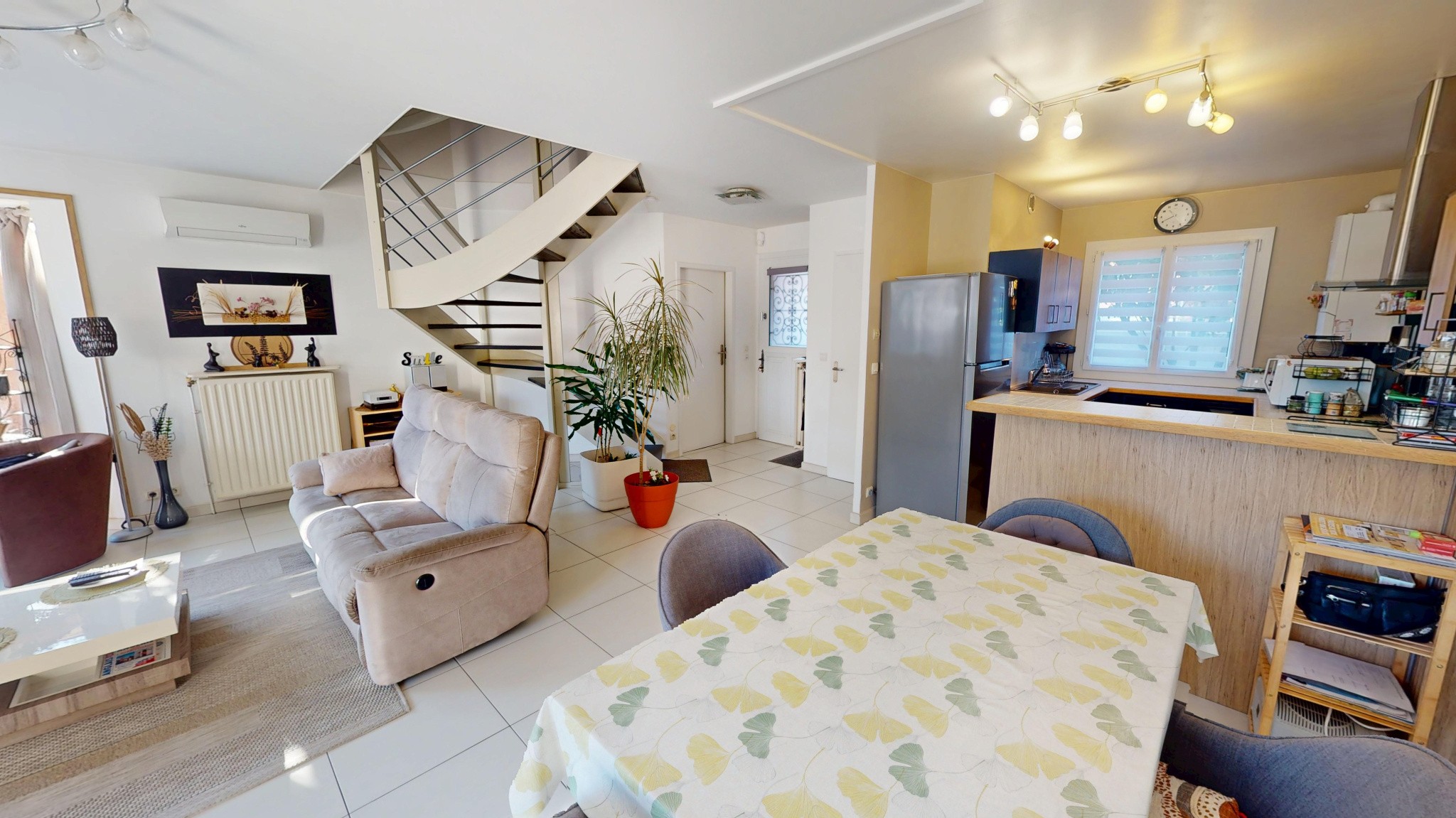 Maison avec jardin - Vénissieux — photo 3