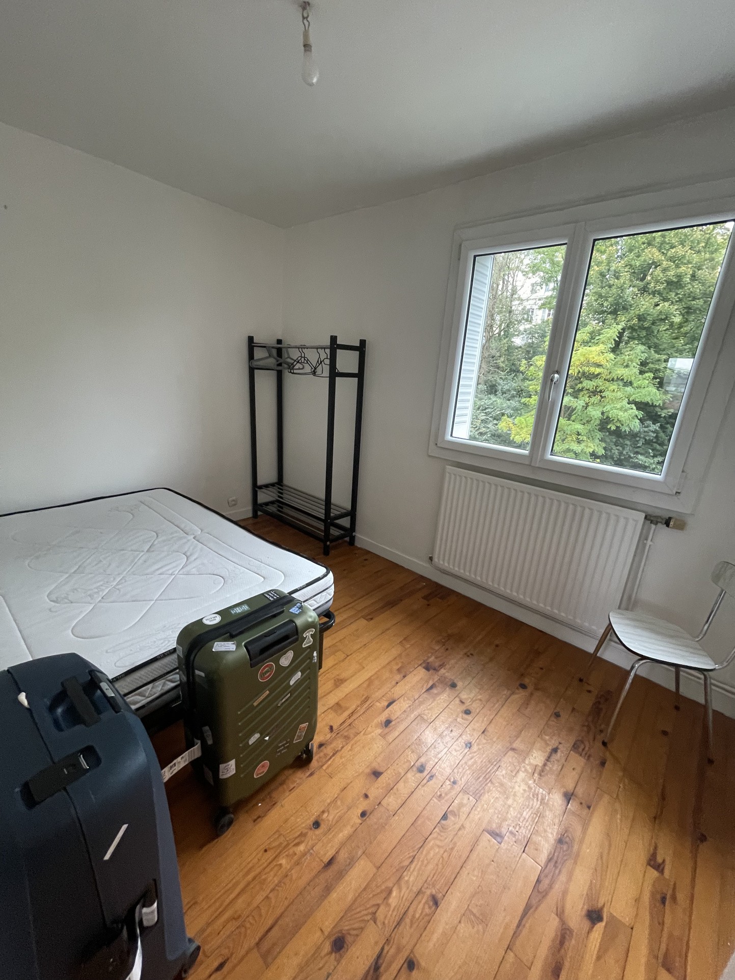 Chambre à louer   Oullins   Dans grand appartement de 81 m2 — photo 2
