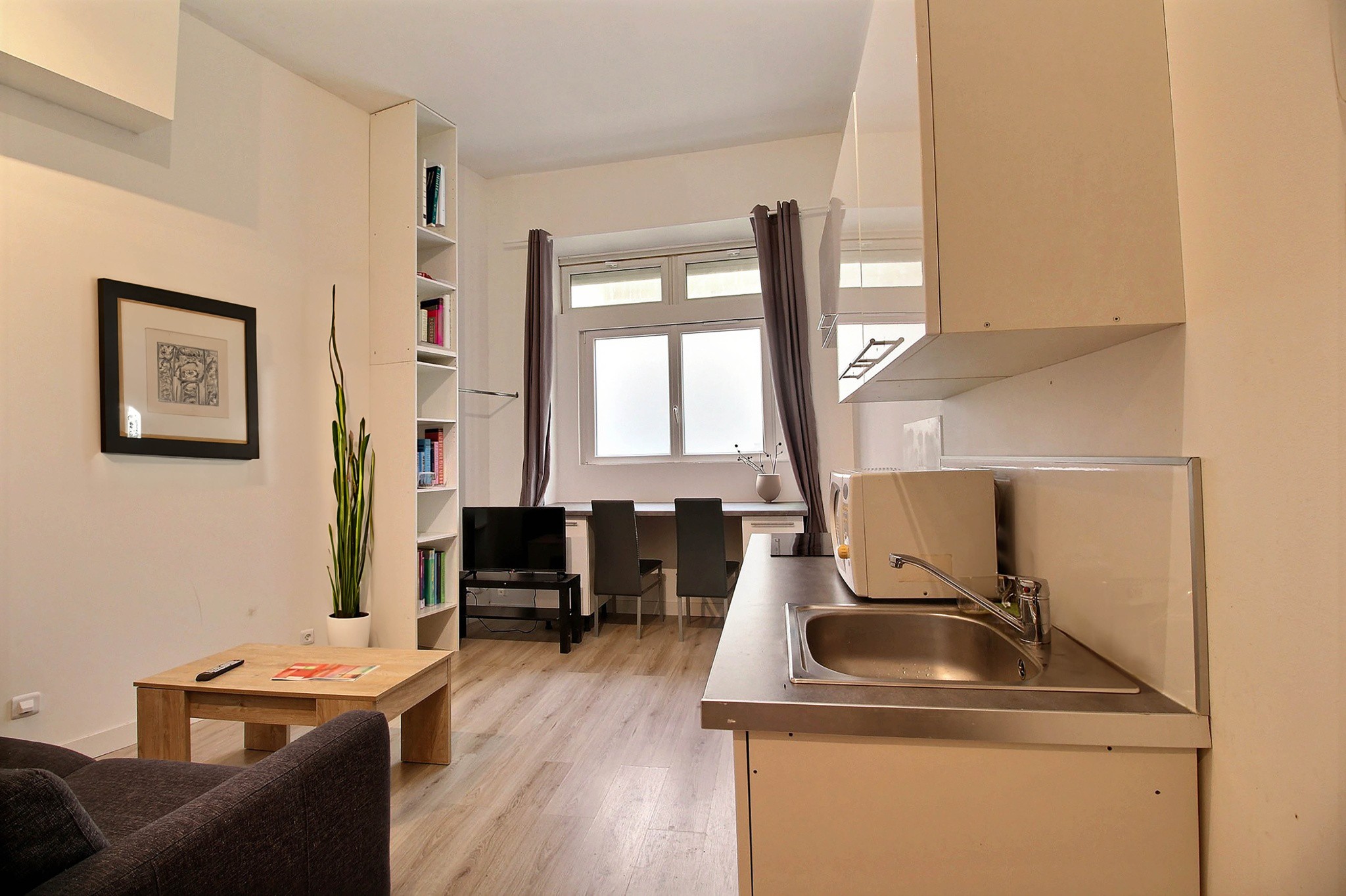 Lyon 3 Ensemble immobilier composé de 2 studios loués en bail meublé! Trés bonne rentabilité! — photo 2