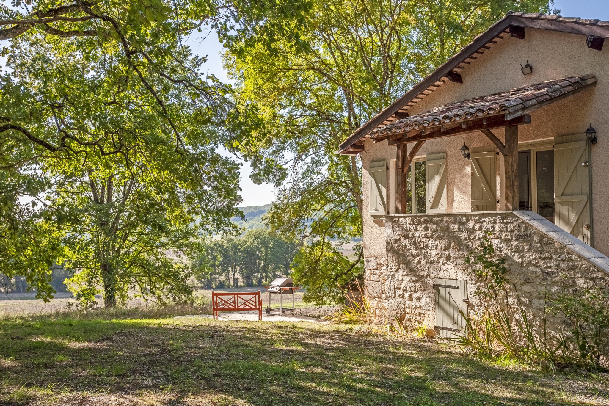 Country property with garden and view — photo 3