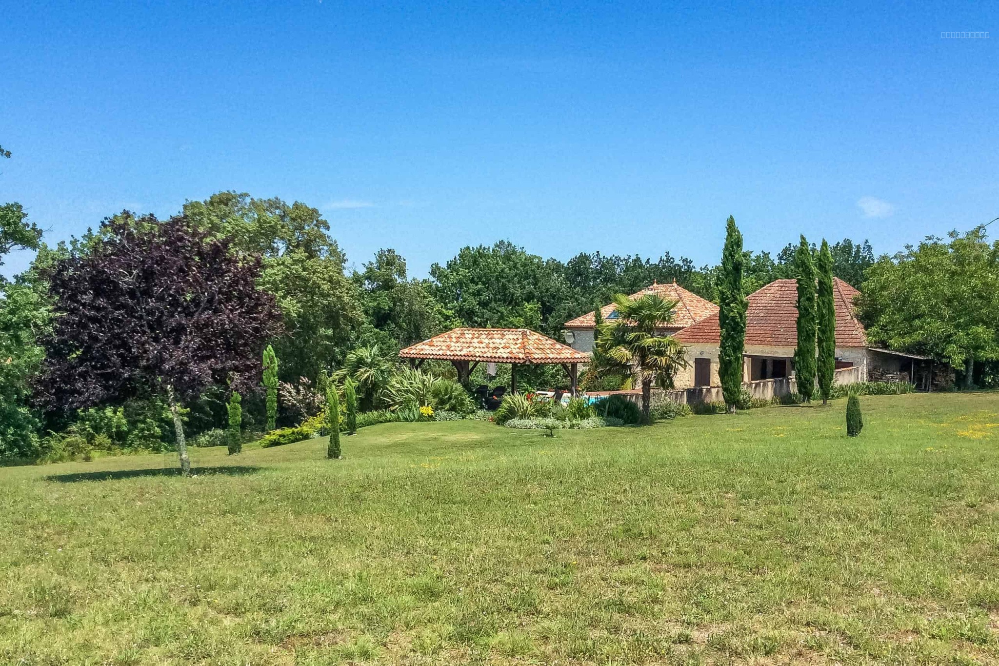 Country property — photo 17