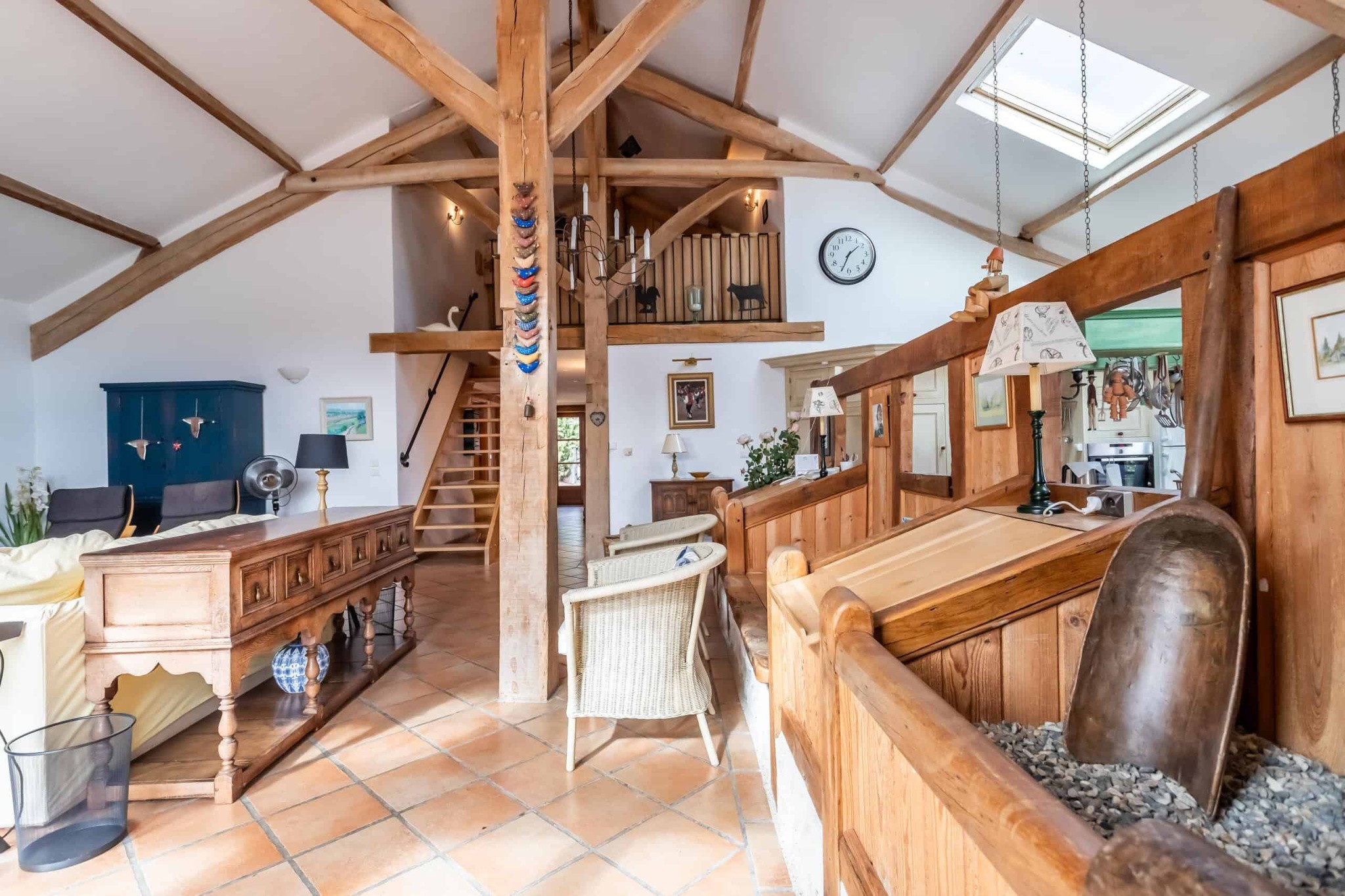 Country house with pool — photo 16
