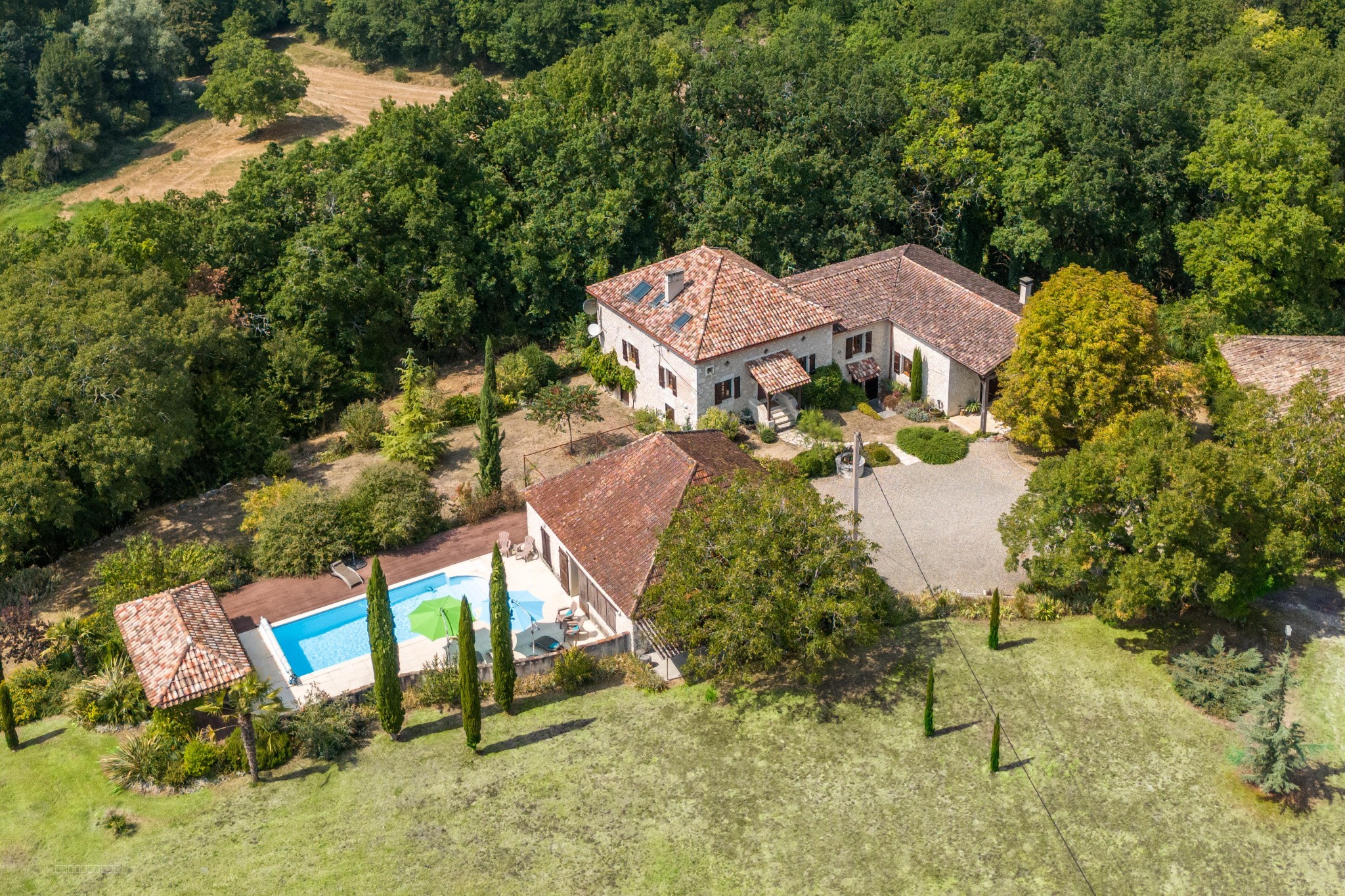 Country property — photo 8