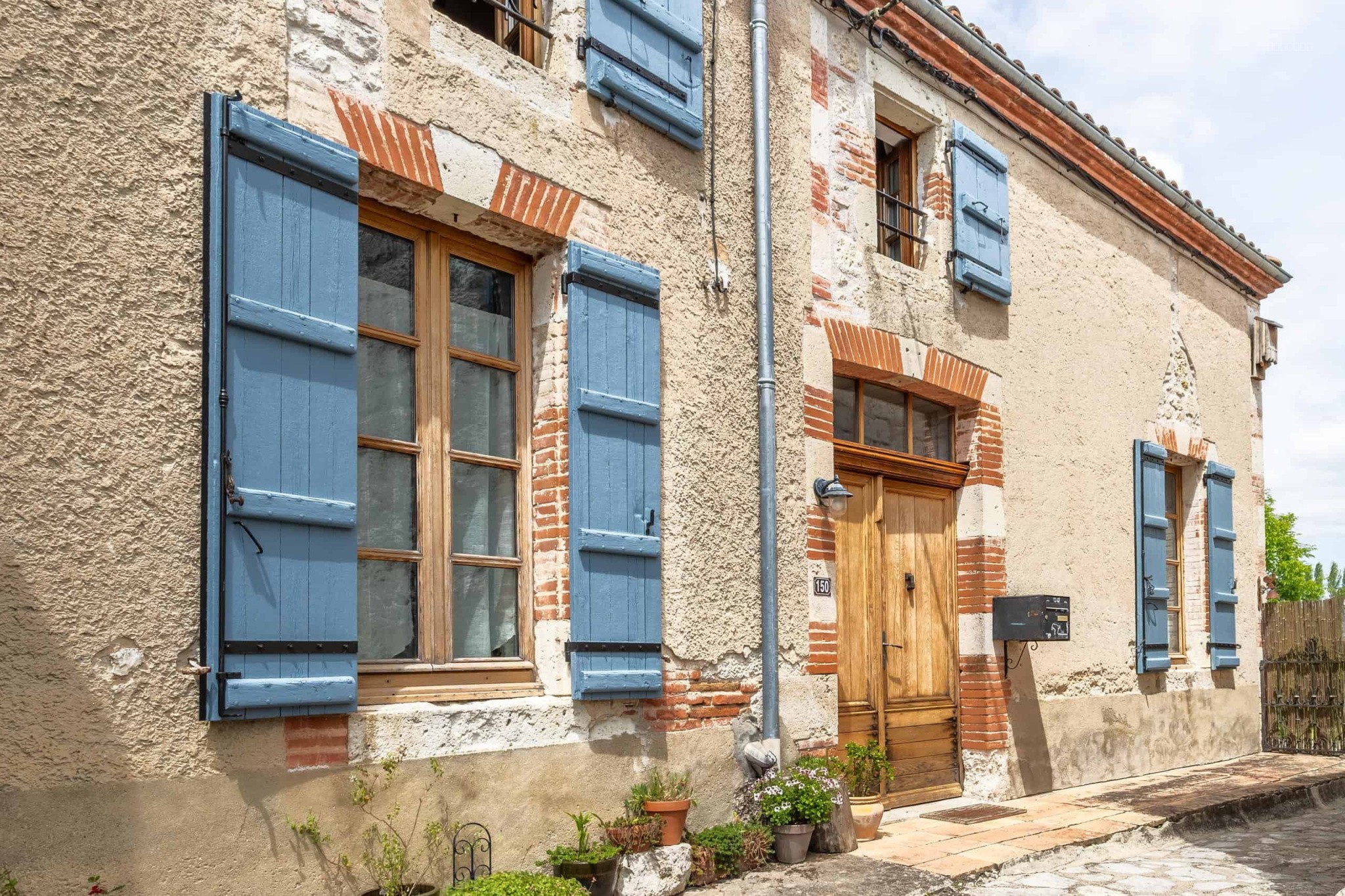 Village house with pool and garden — photo 9