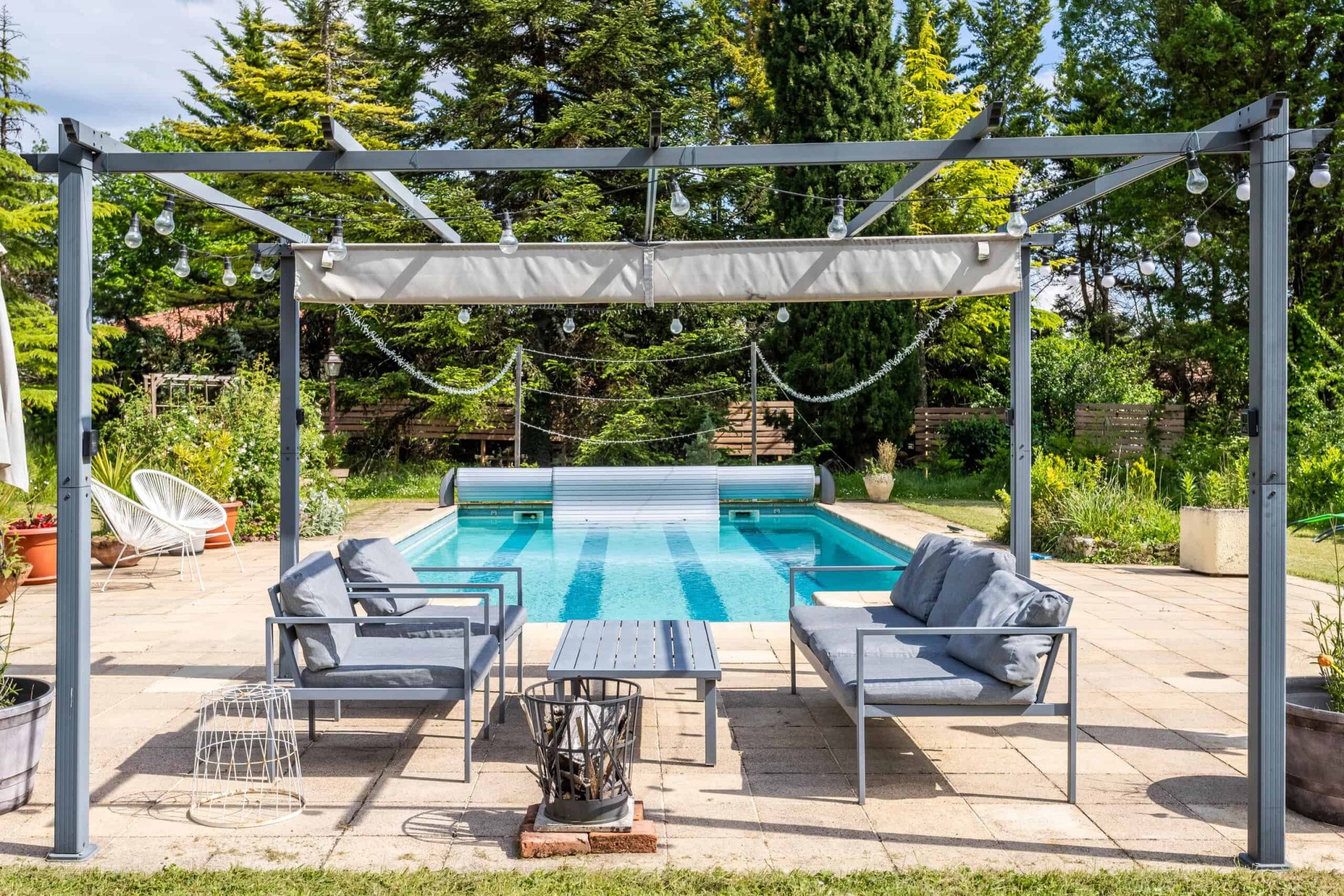Country property with pool, annexe, barn and garage — photo 12