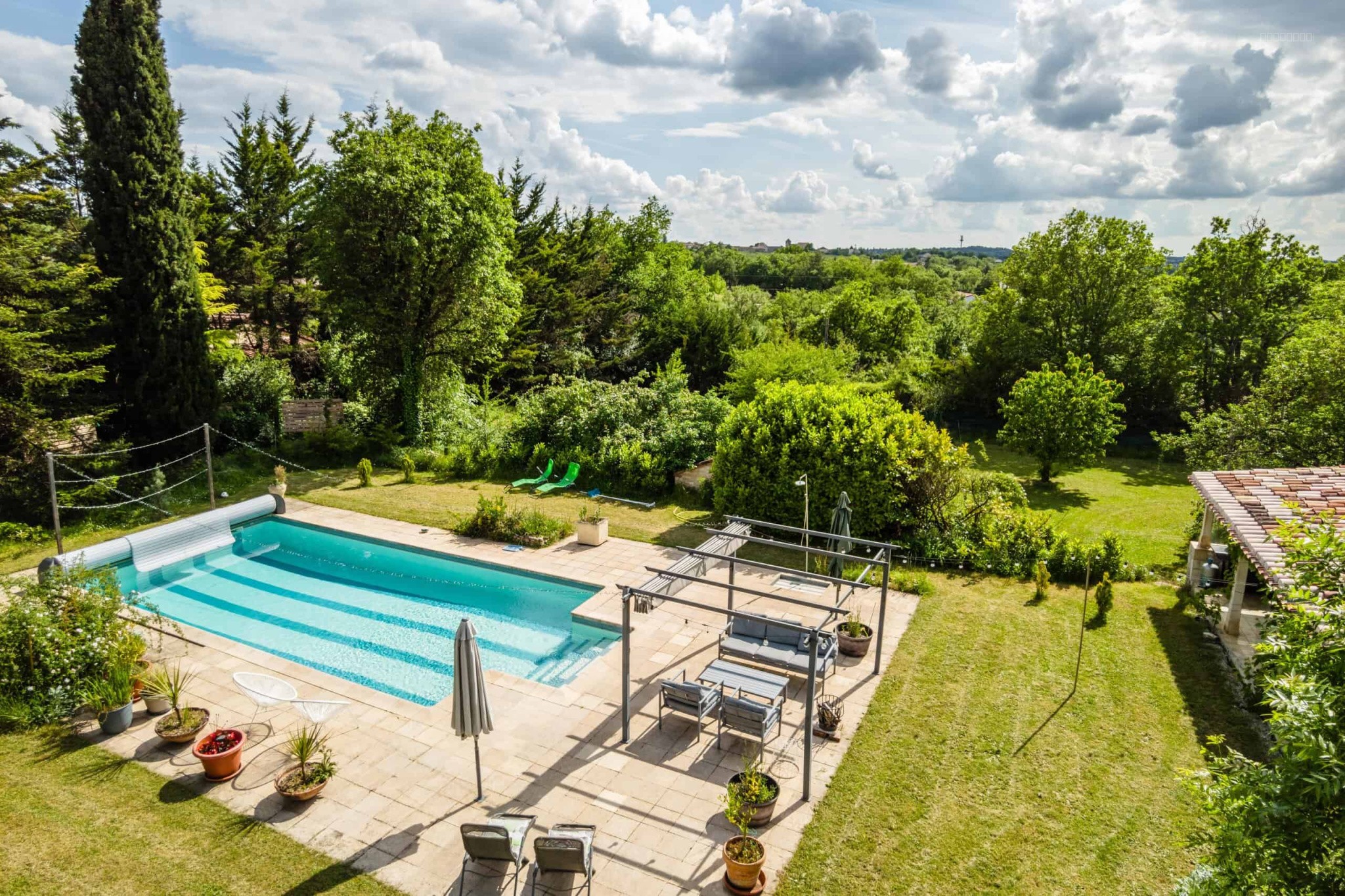 Country property with pool, annexe, barn and garage — photo 9