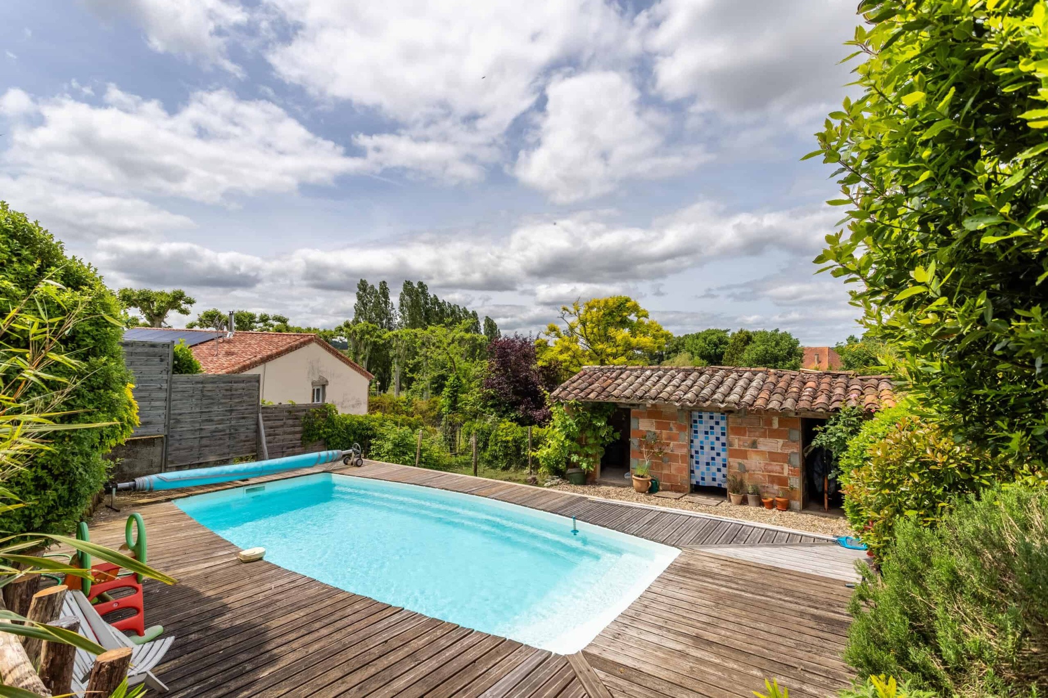 Village house with pool and garden — photo 4