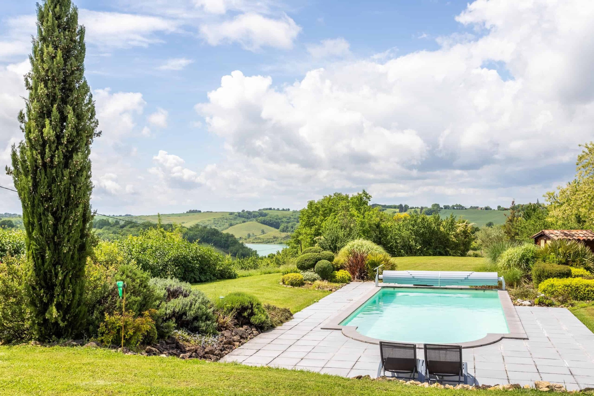 Country property with pool, land, outbuildings and view over a lake — photo 11